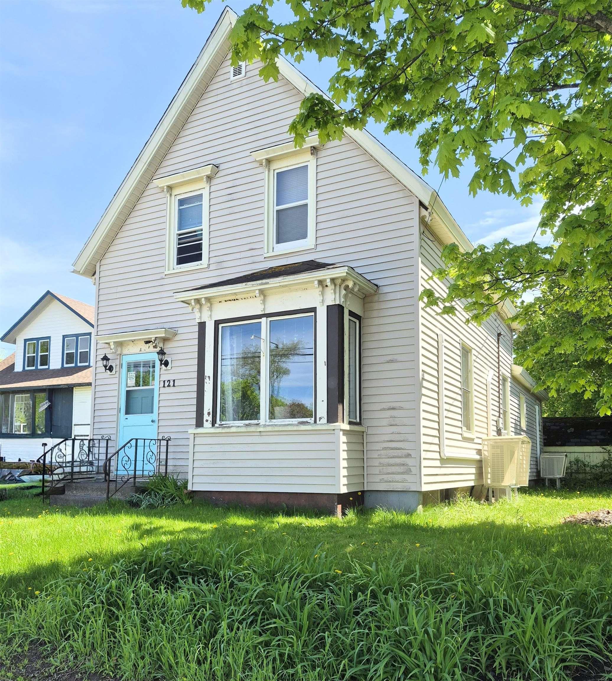 $184,500.00: 121 Main Street, Springhill