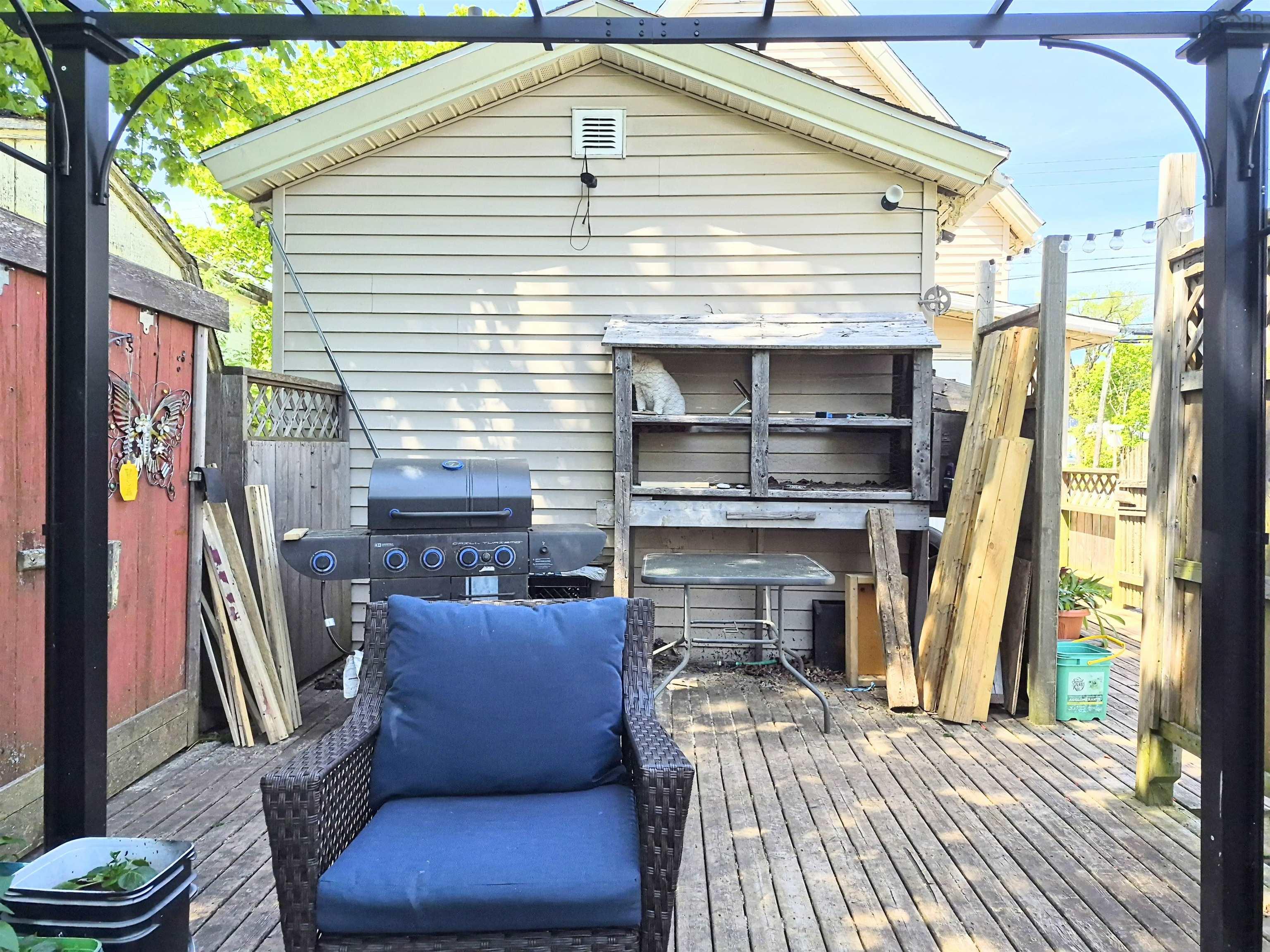 $184,500.00: 121 Main Street, Springhill