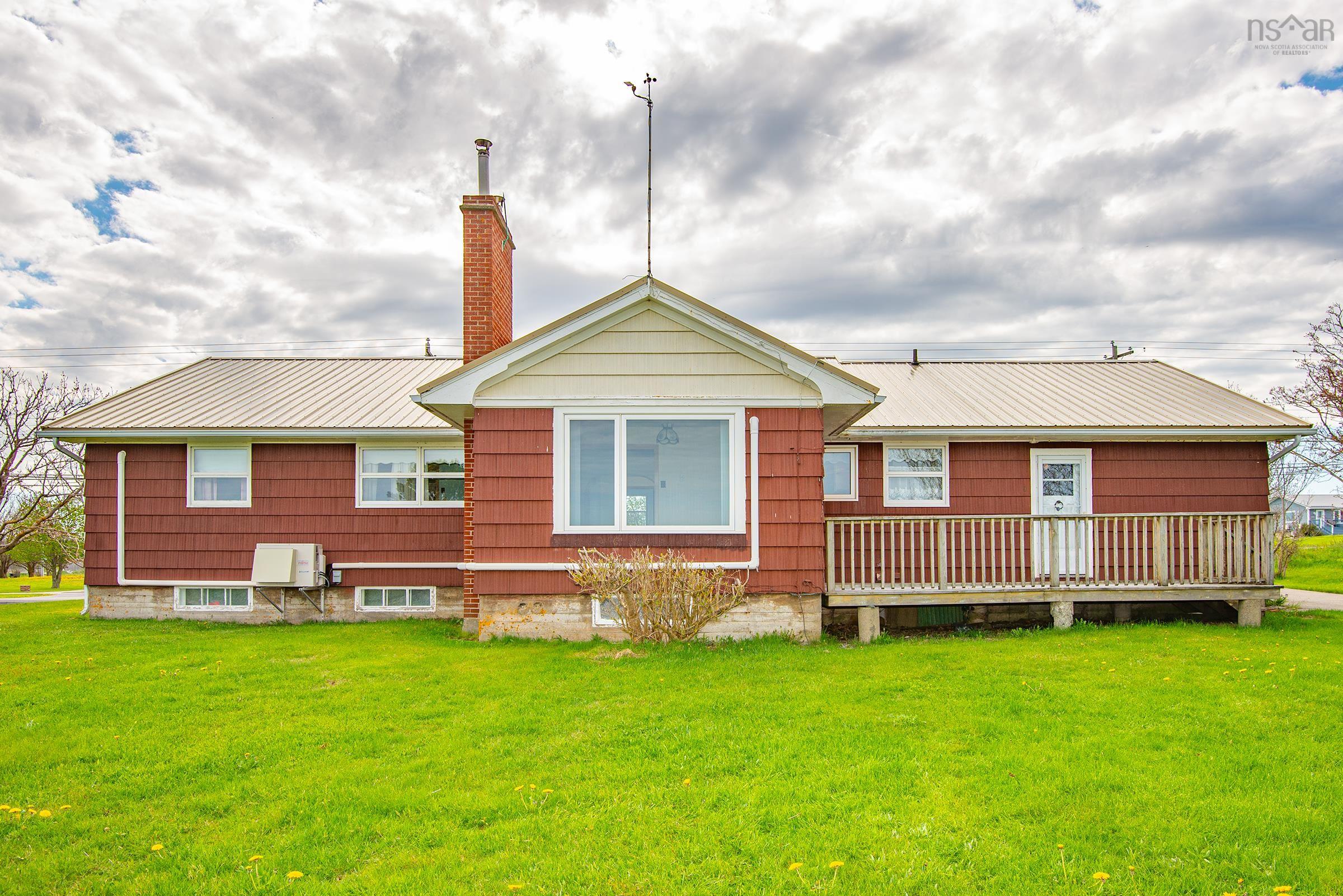 $395,000.00: 9735 Highway 1, Lower Saulnierville