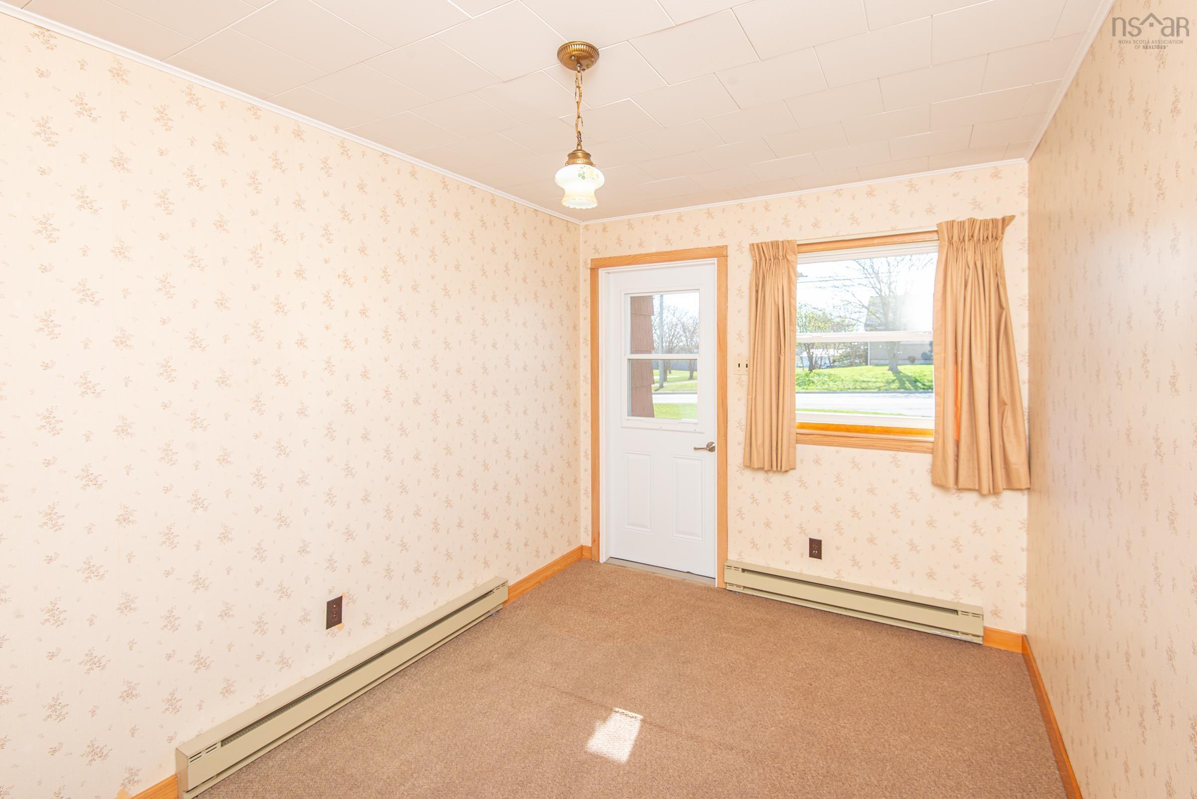 $395,000.00: 9735 Highway 1, Lower Saulnierville