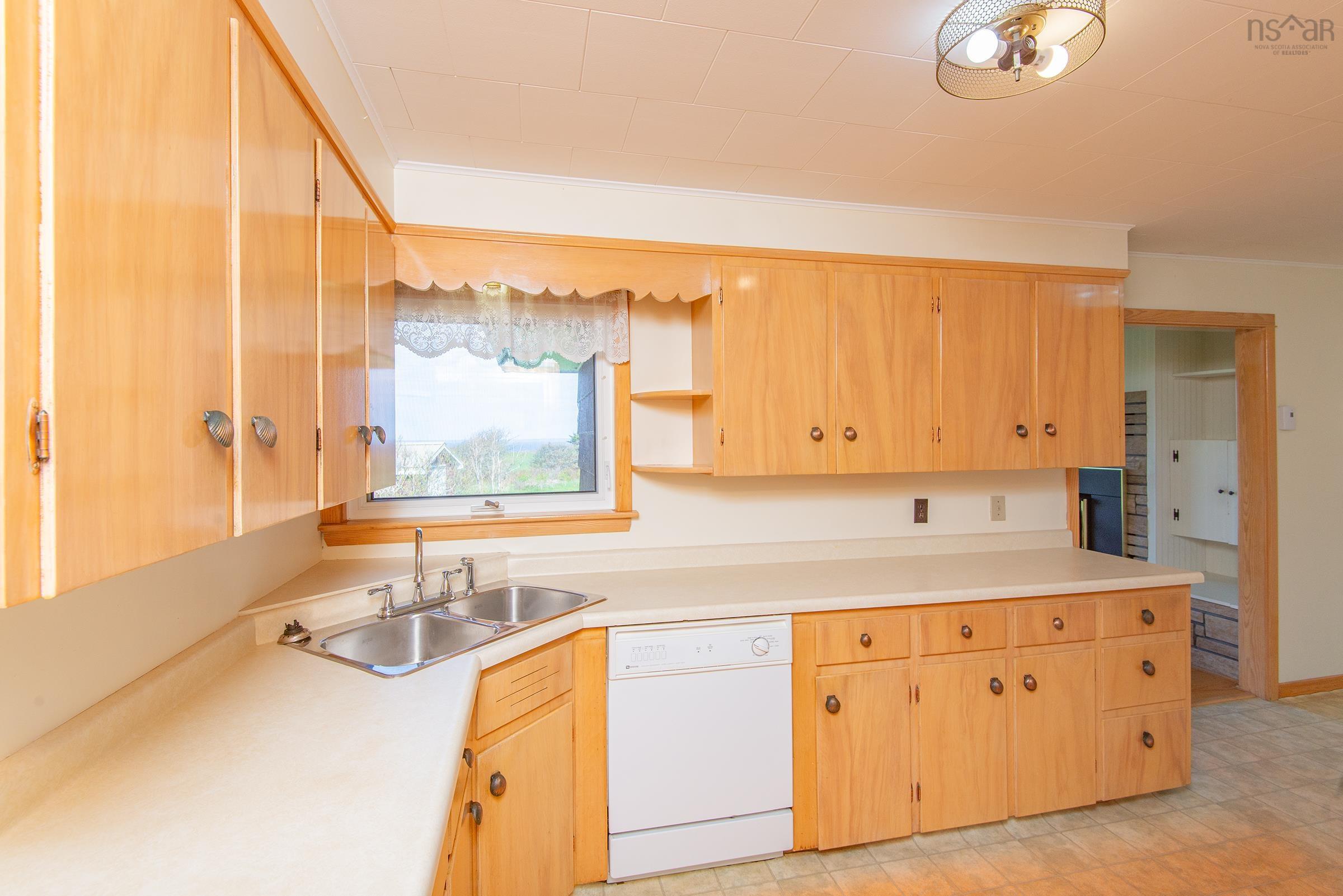 $395,000.00: 9735 Highway 1, Lower Saulnierville