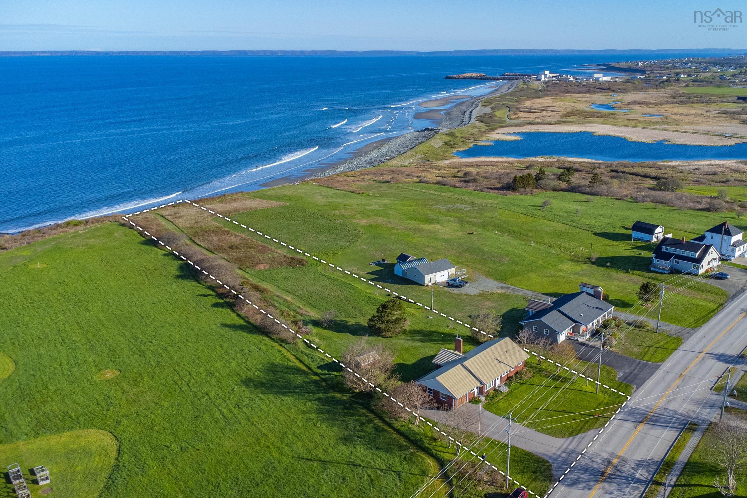 $395,000.00: 9735 Highway 1, Lower Saulnierville