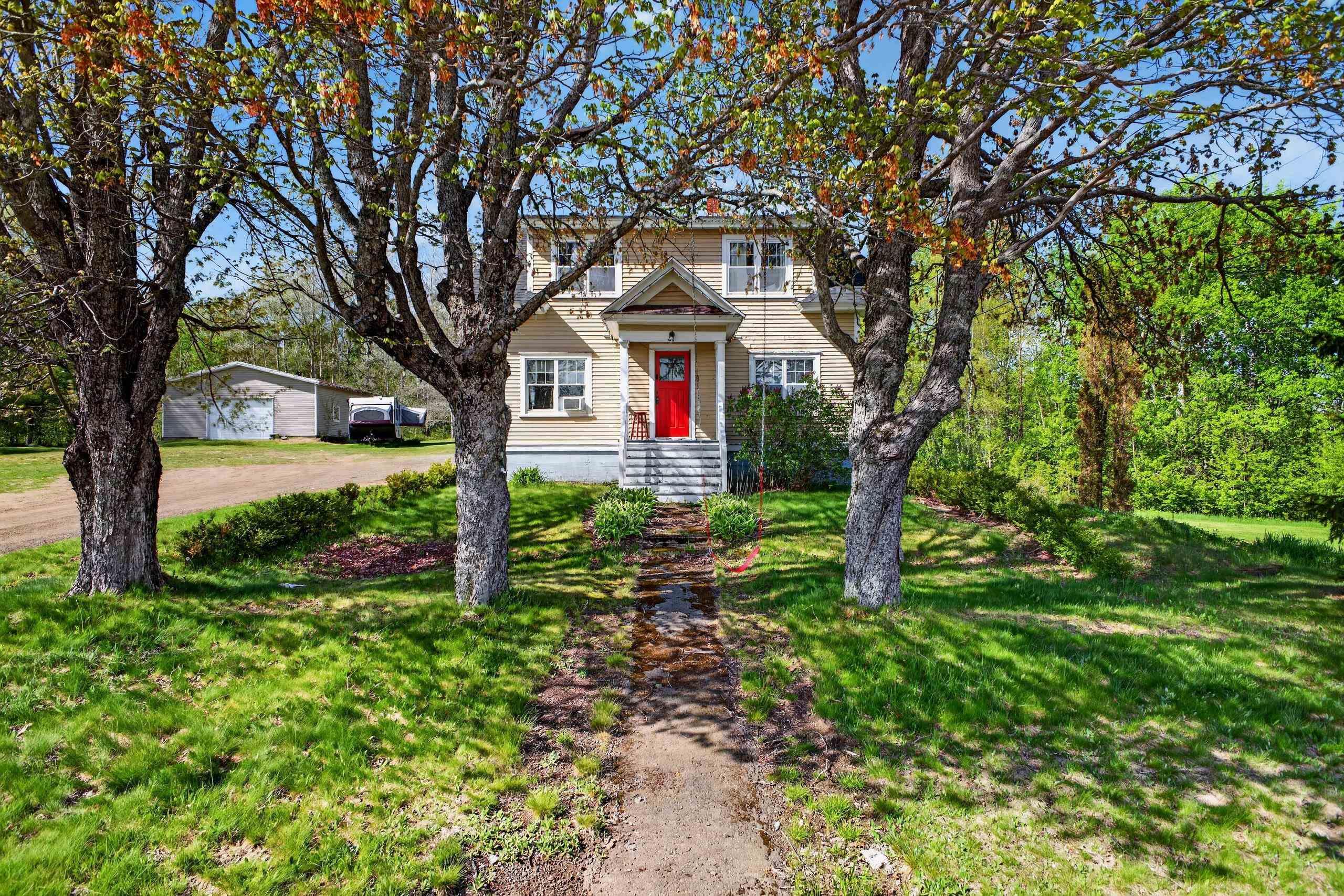 $317,900.00: 16364 Highway 2, Springhill Junction