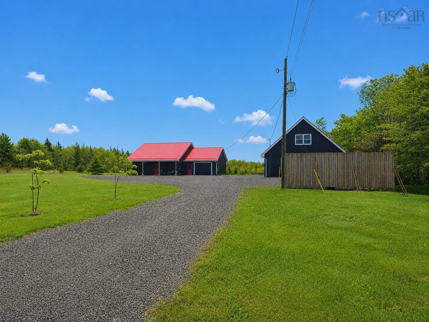 $650,000.00: 1874 Brow Of Mountain Road W, Viewmount