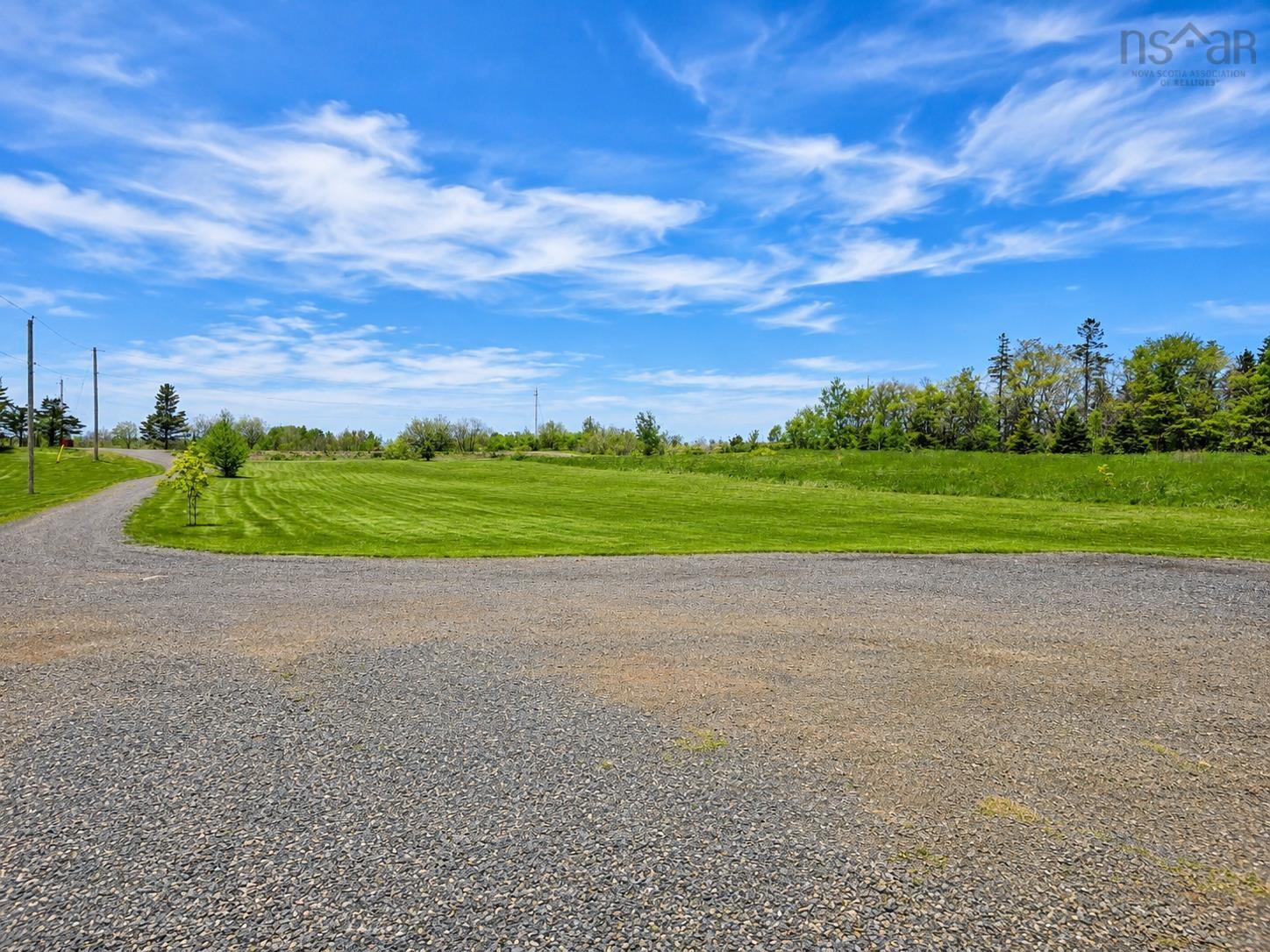 $650,000.00: 1874 Brow Of Mountain Road W, Viewmount