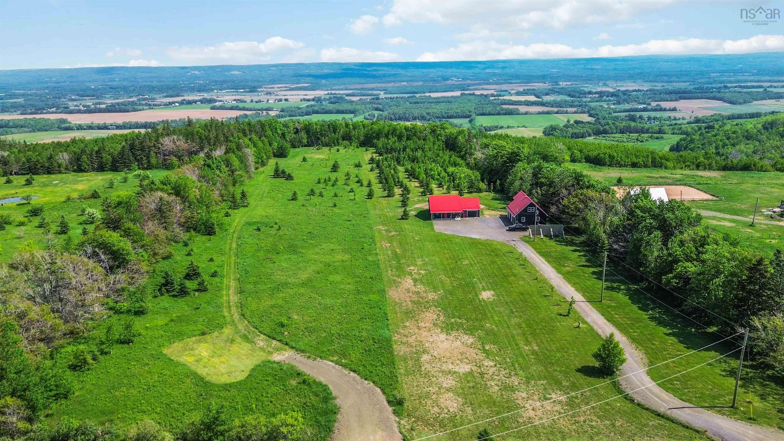 $650,000.00: 1874 Brow Of Mountain Road W, Viewmount