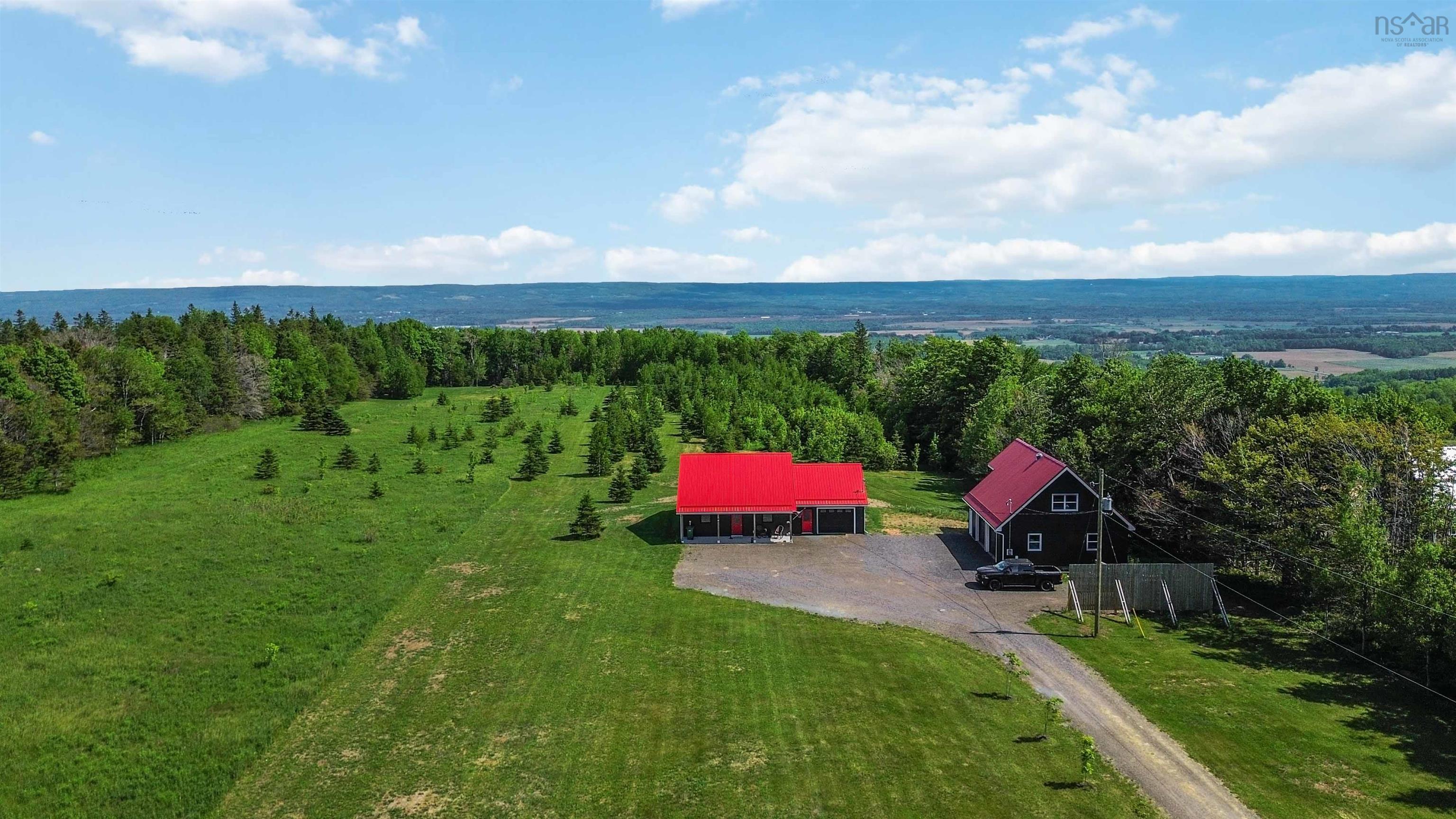 $650,000.00: 1874 Brow Of Mountain Road W, Viewmount