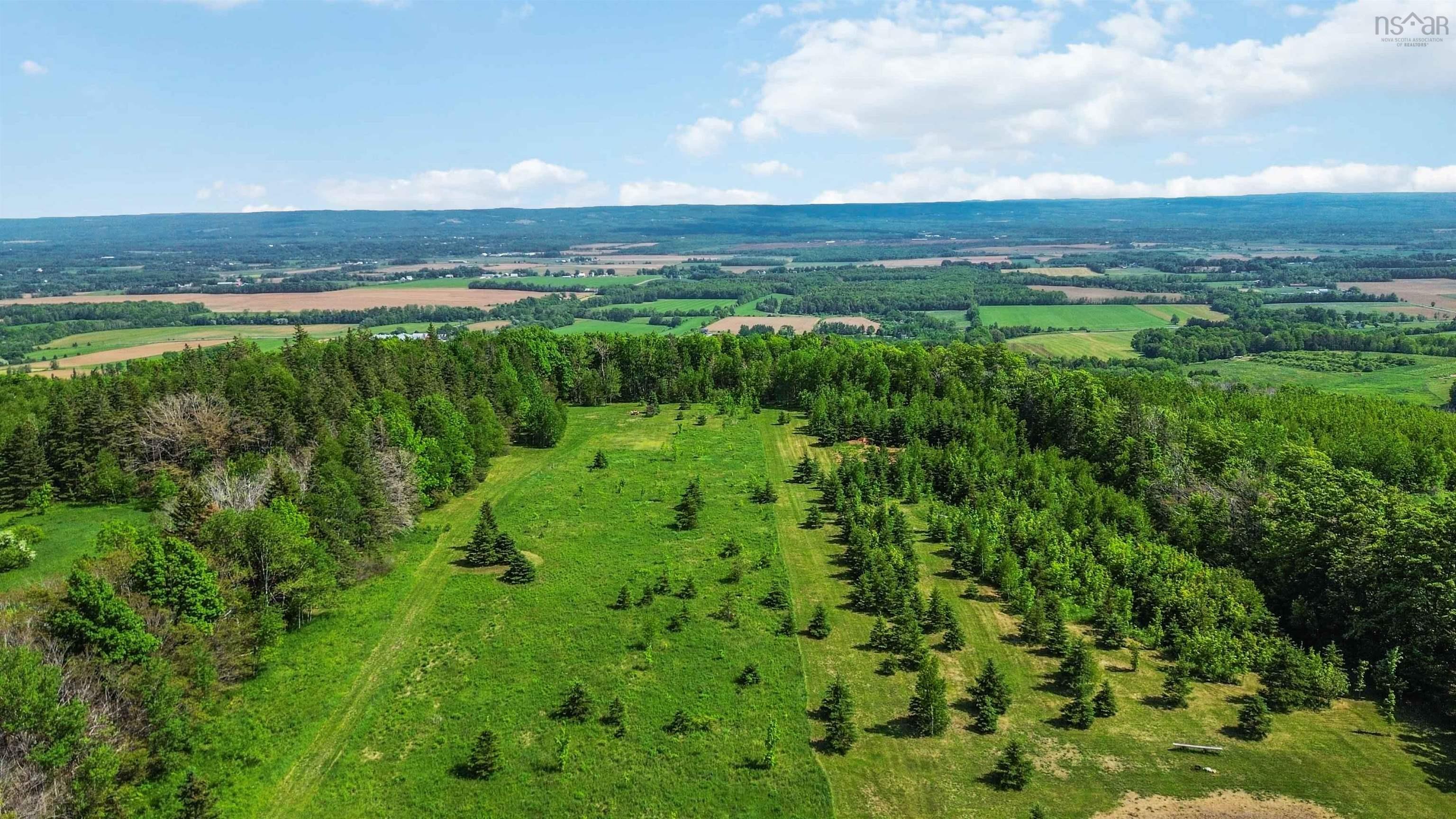 $650,000.00: 1874 Brow Of Mountain Road W, Viewmount