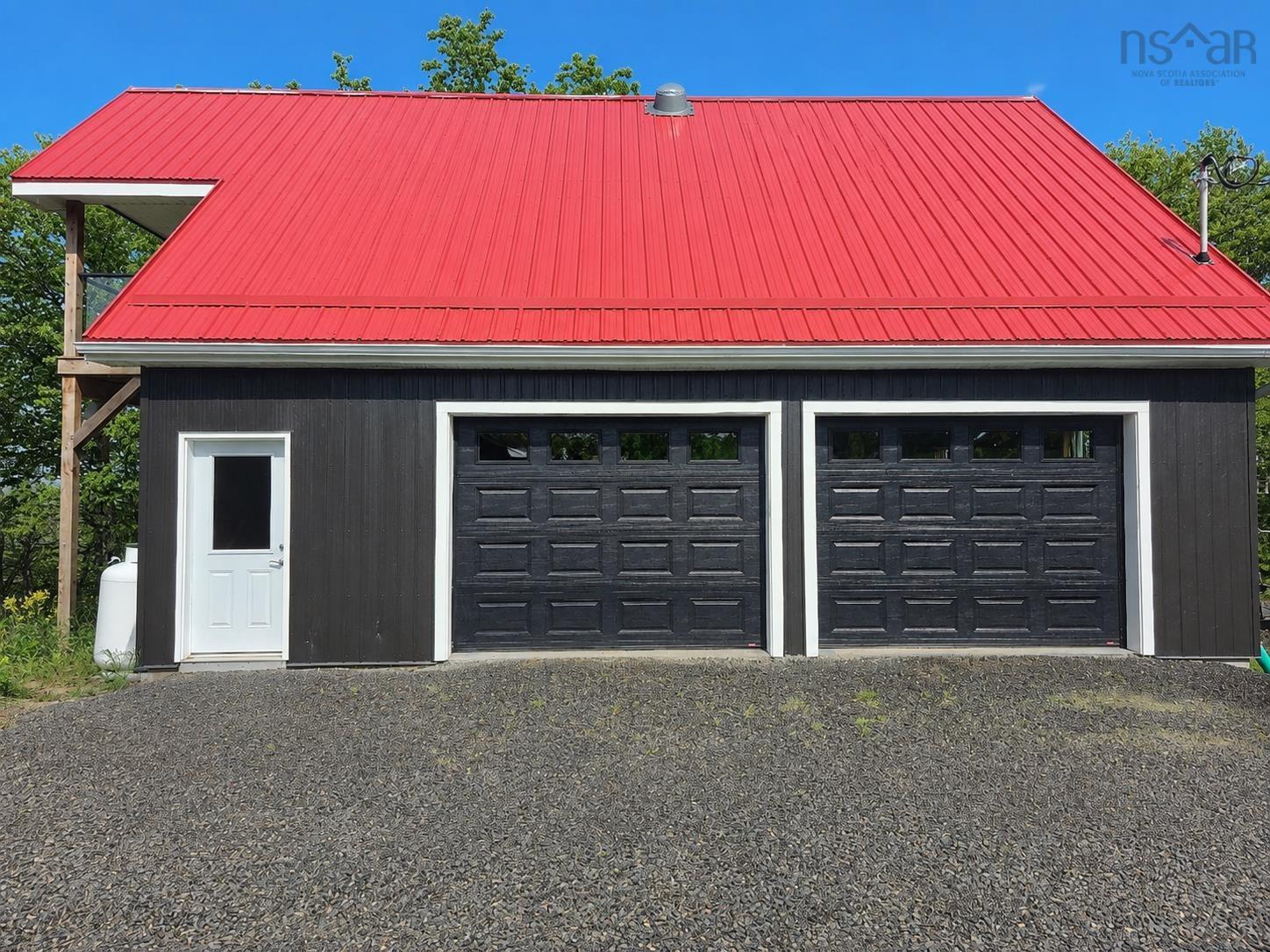 $650,000.00: 1874 Brow Of Mountain Road W, Viewmount