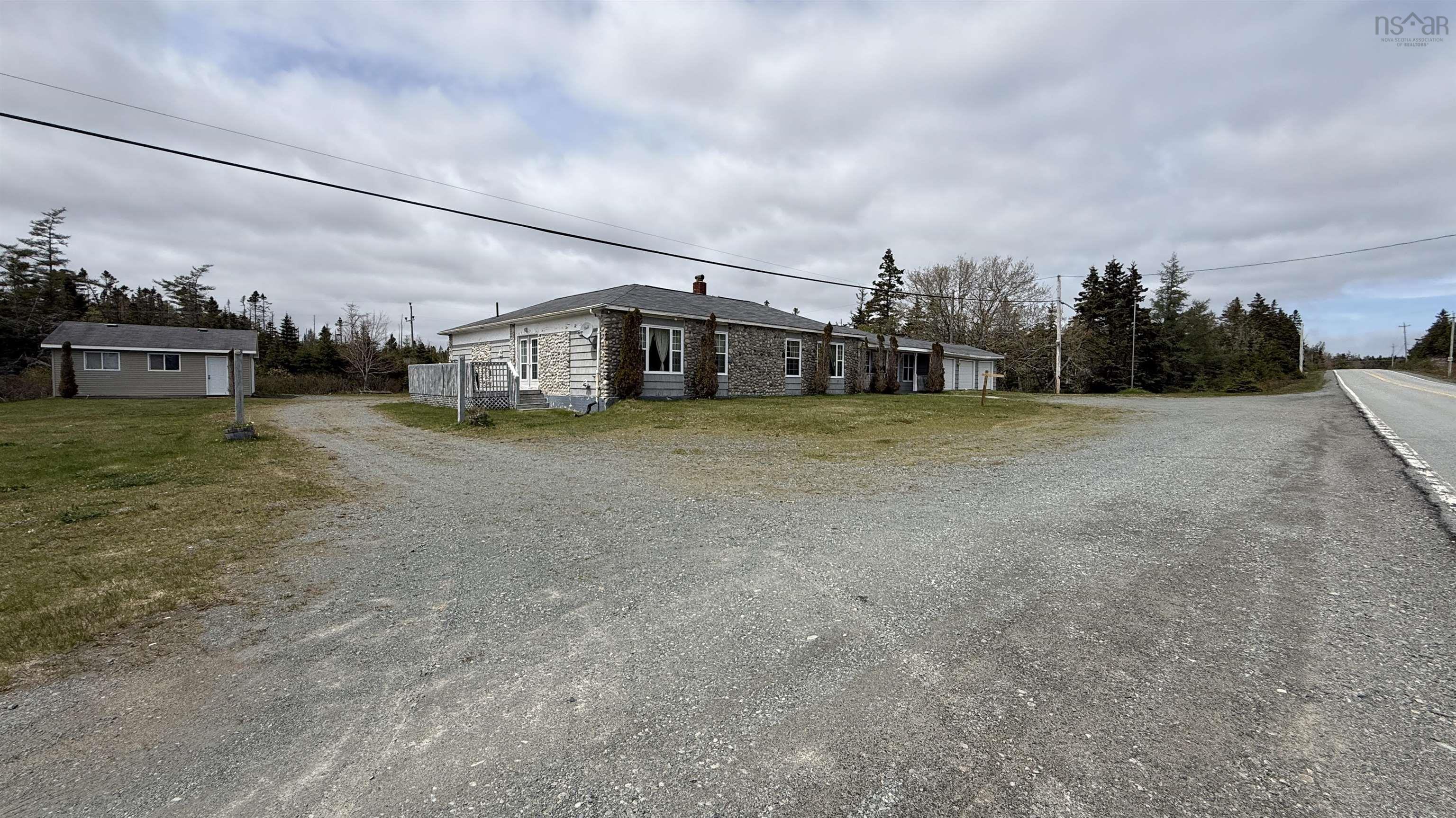 $375,000.00: 16989 Highway 7, Pleasant Harbour
