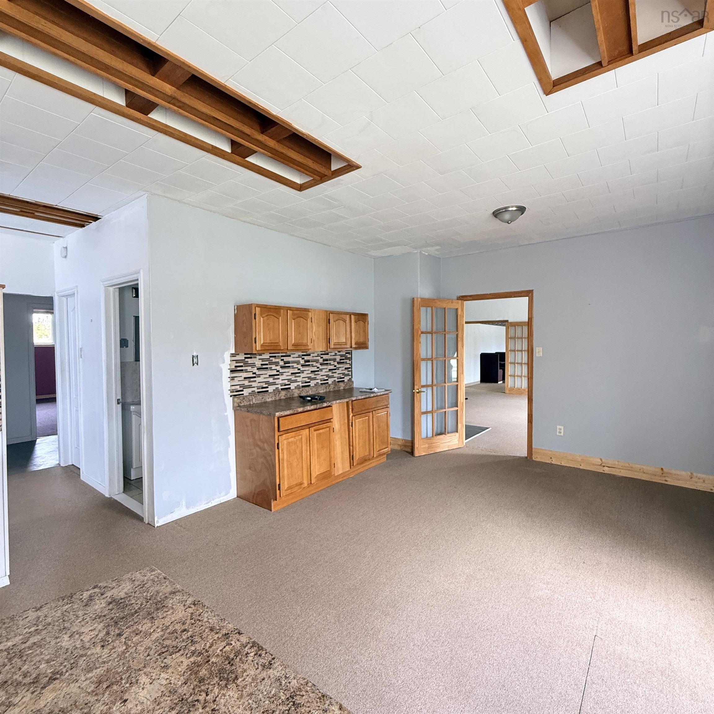 $375,000.00: 16989 Highway 7, Pleasant Harbour