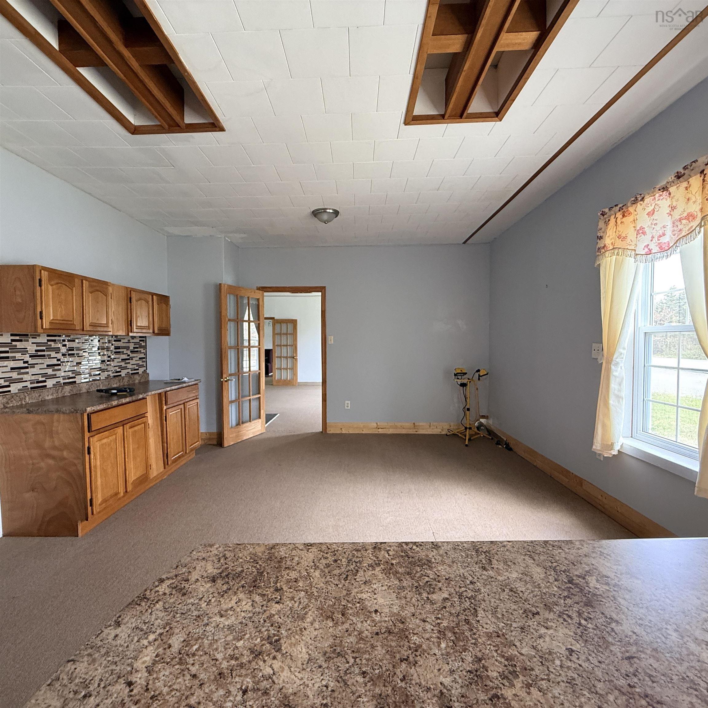 $375,000.00: 16989 Highway 7, Pleasant Harbour