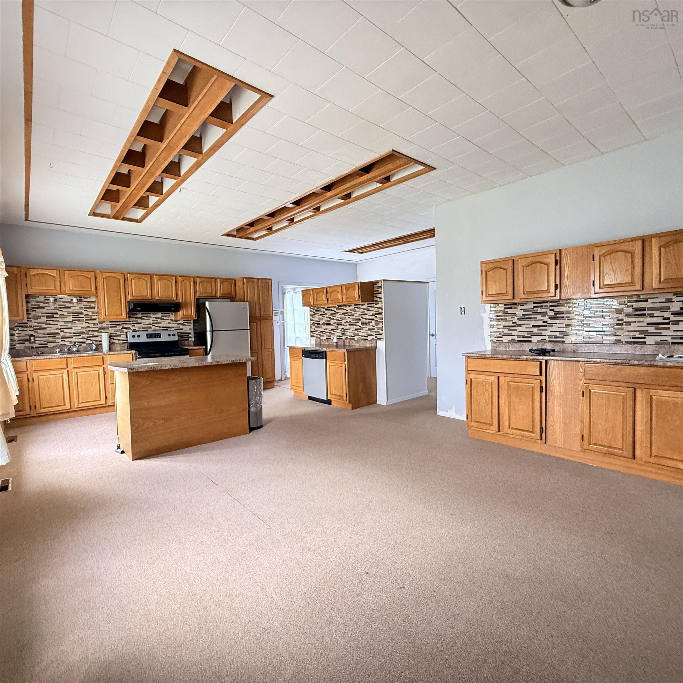 $375,000.00: 16989 Highway 7, Pleasant Harbour