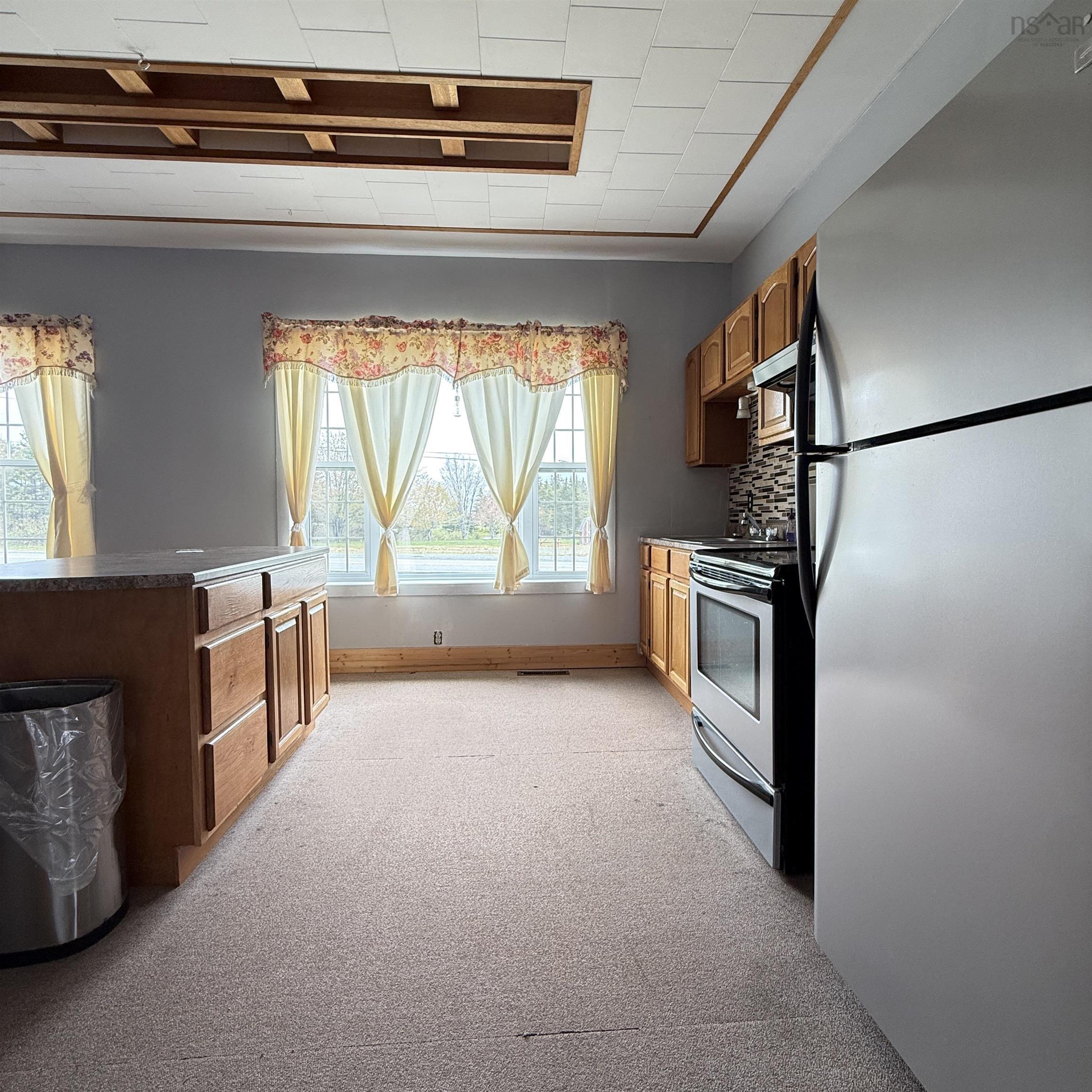 $375,000.00: 16989 Highway 7, Pleasant Harbour