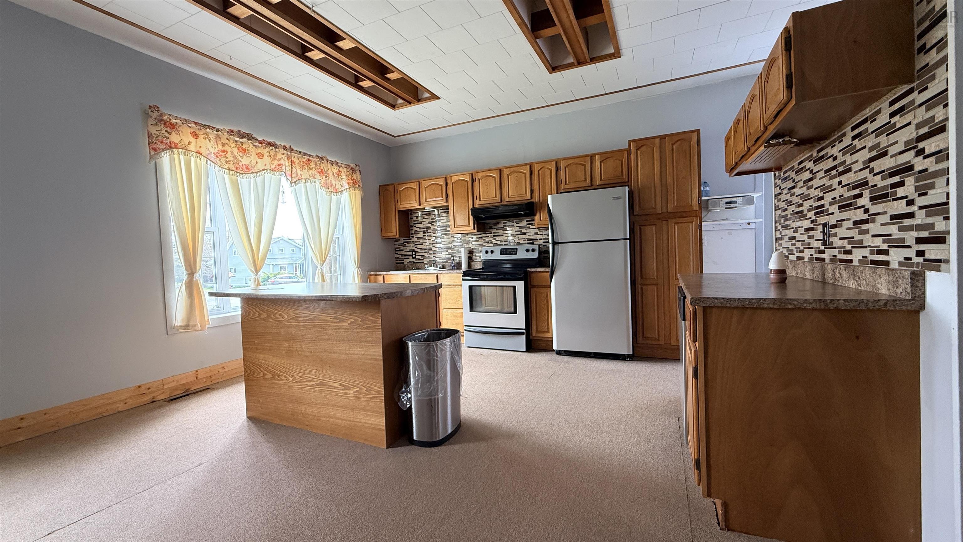 $375,000.00: 16989 Highway 7, Pleasant Harbour