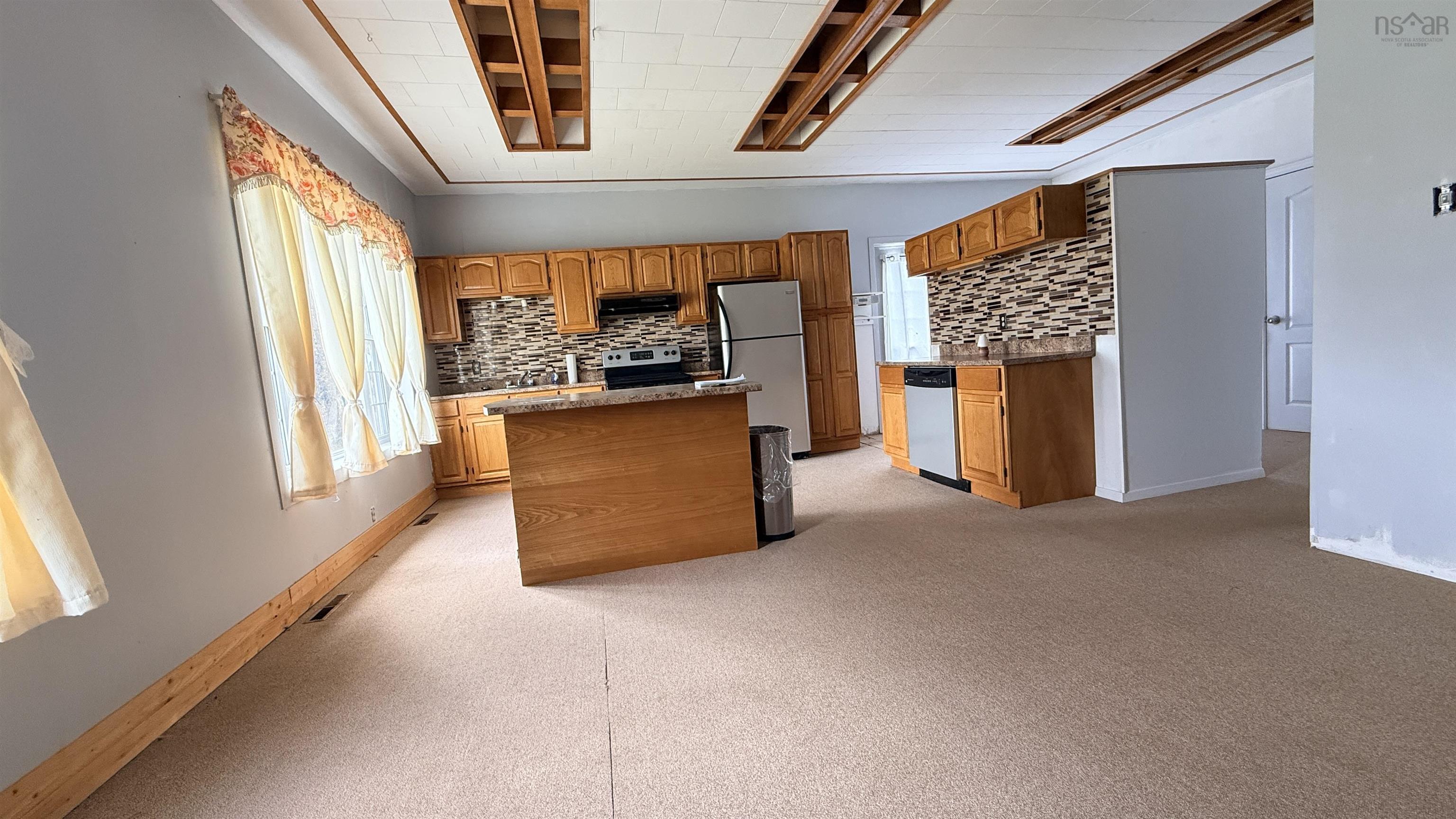 $375,000.00: 16989 Highway 7, Pleasant Harbour