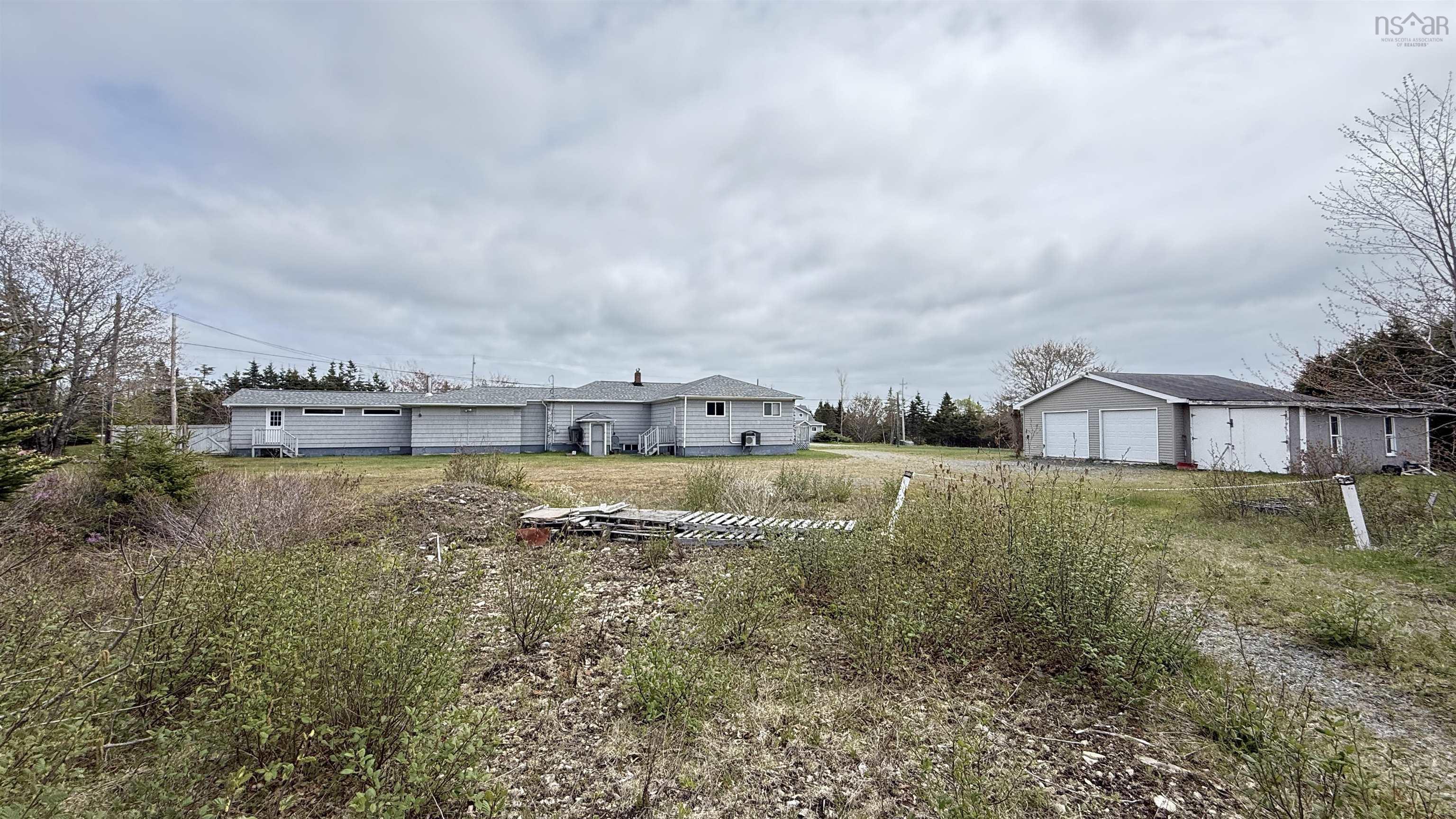 $375,000.00: 16989 Highway 7, Pleasant Harbour