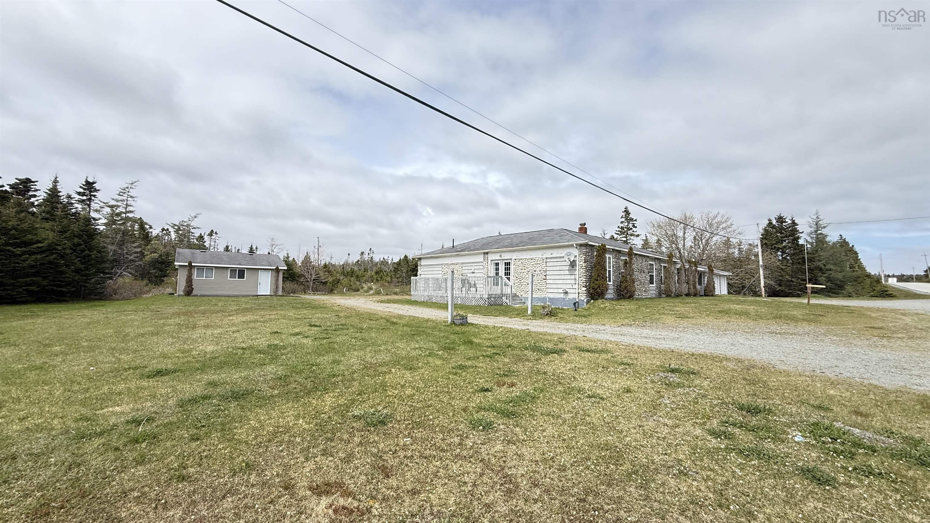 $375,000.00: 16989 Highway 7, Pleasant Harbour