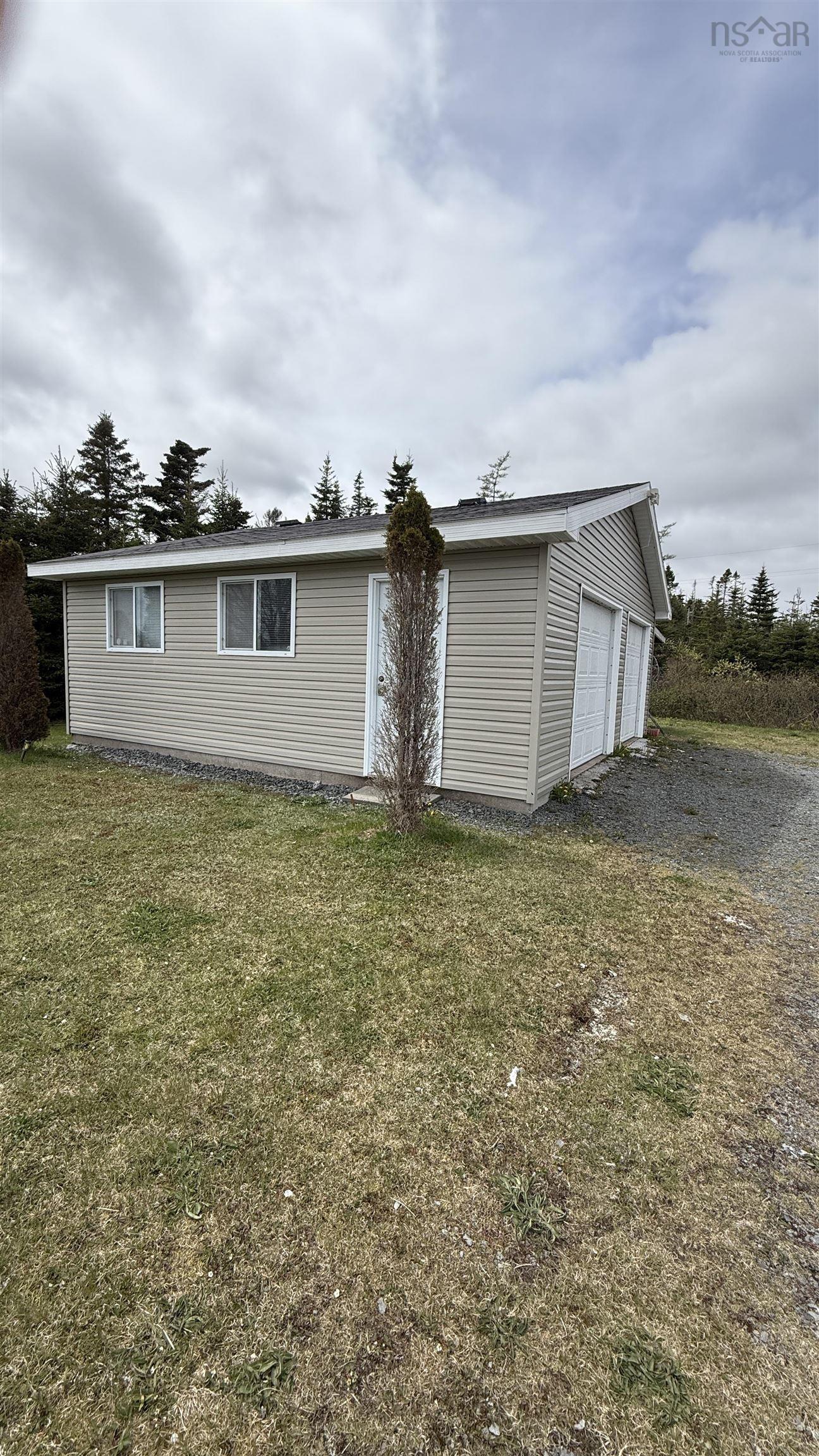 $375,000.00: 16989 Highway 7, Pleasant Harbour