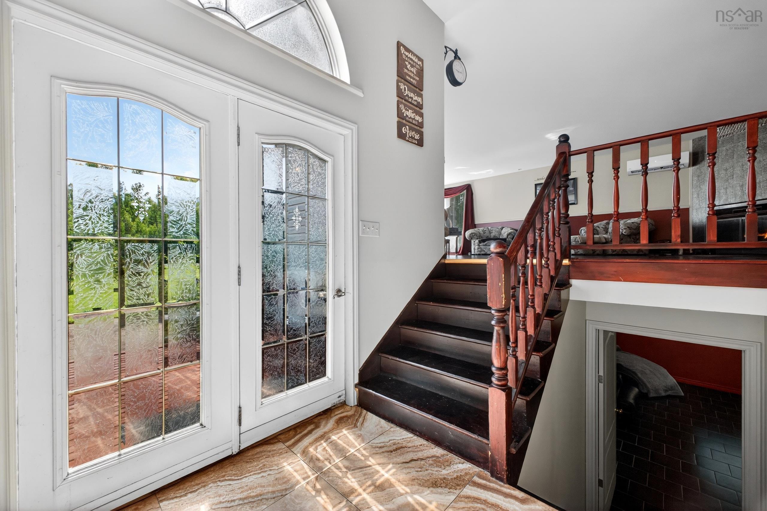 $439,000.00: 675 GREENVILLE Road, Greenville Station