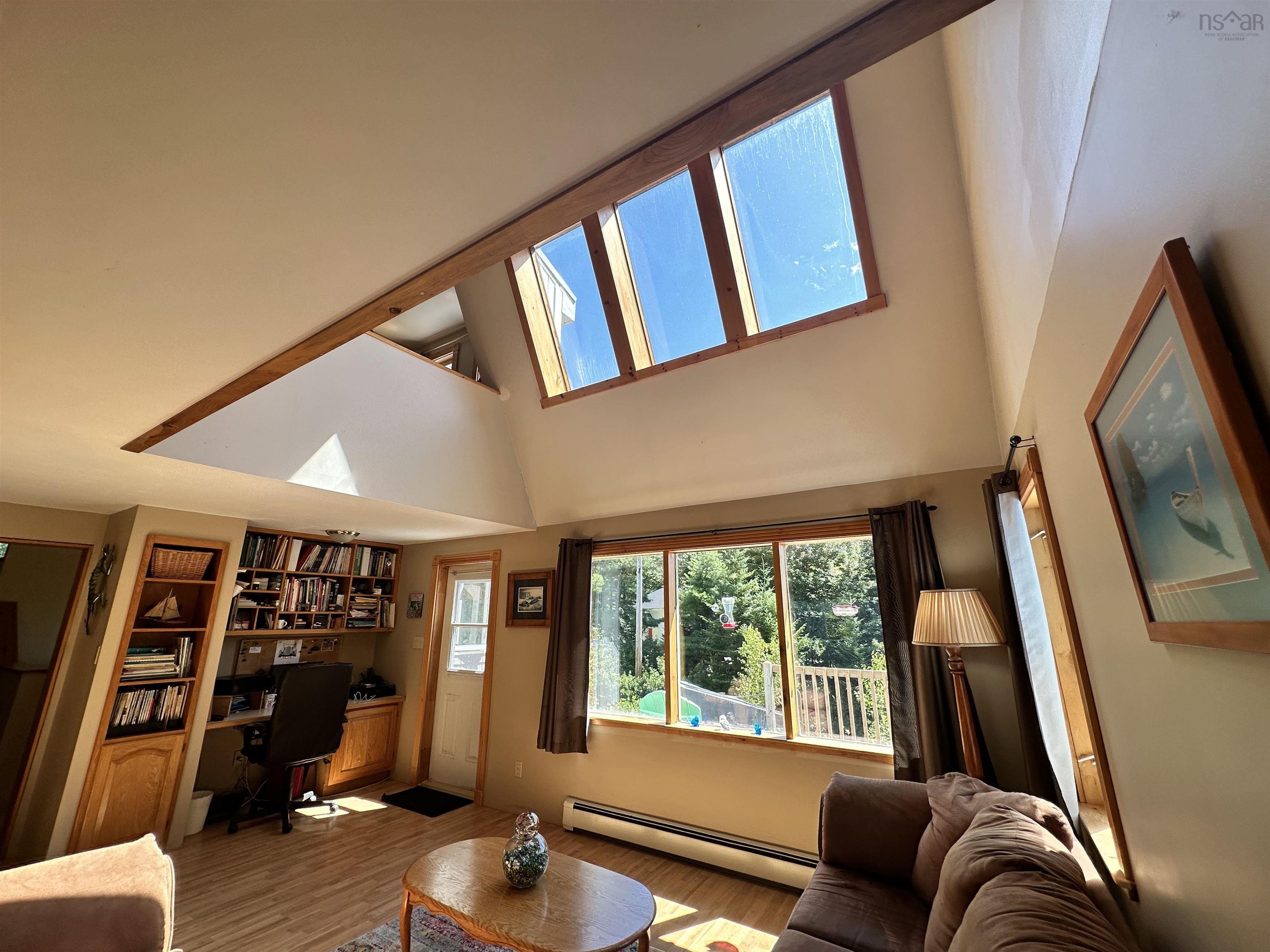 $399,000.00: 187 Hartz Point Road, Shelburne