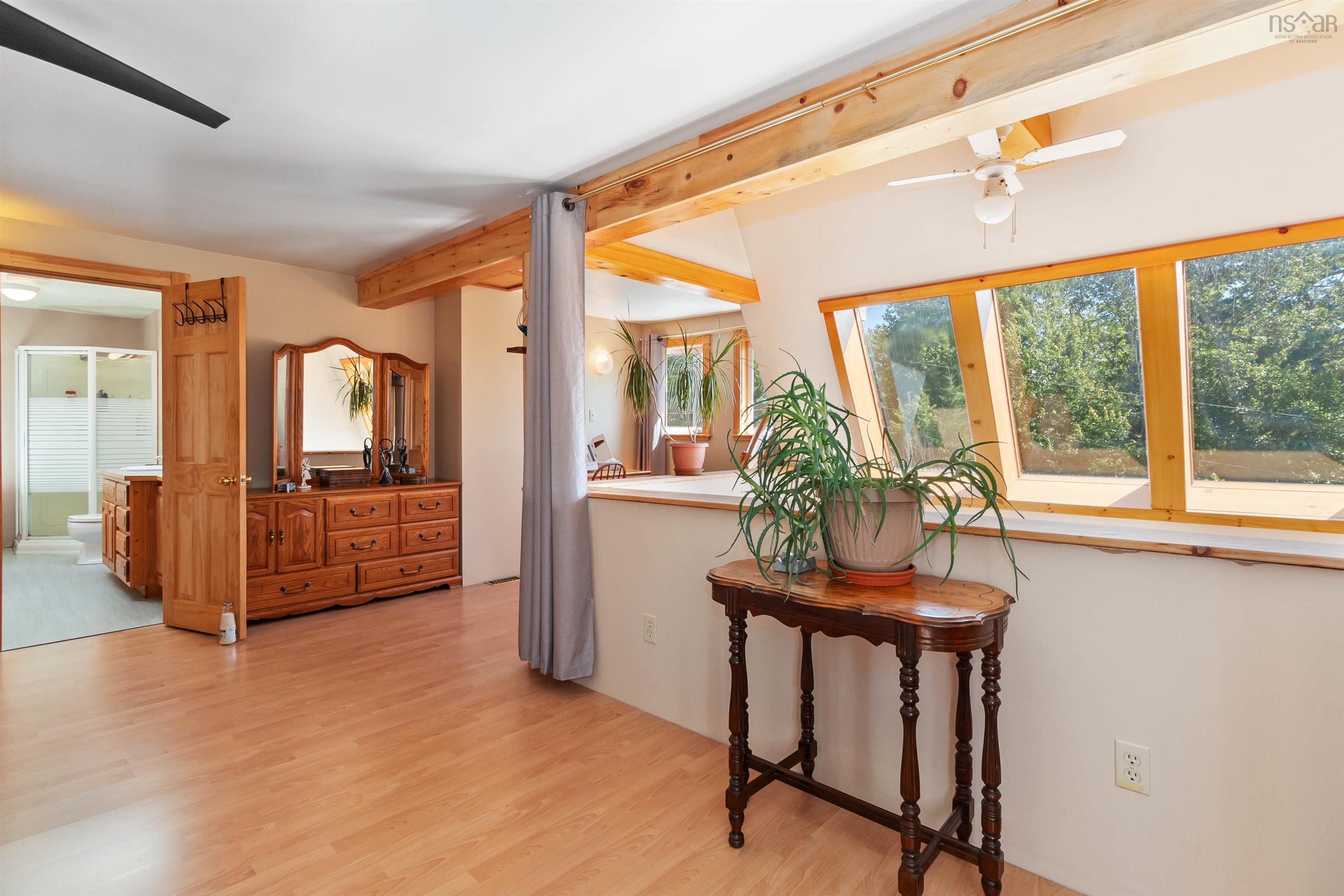 $399,000.00: 187 Hartz Point Road, Shelburne