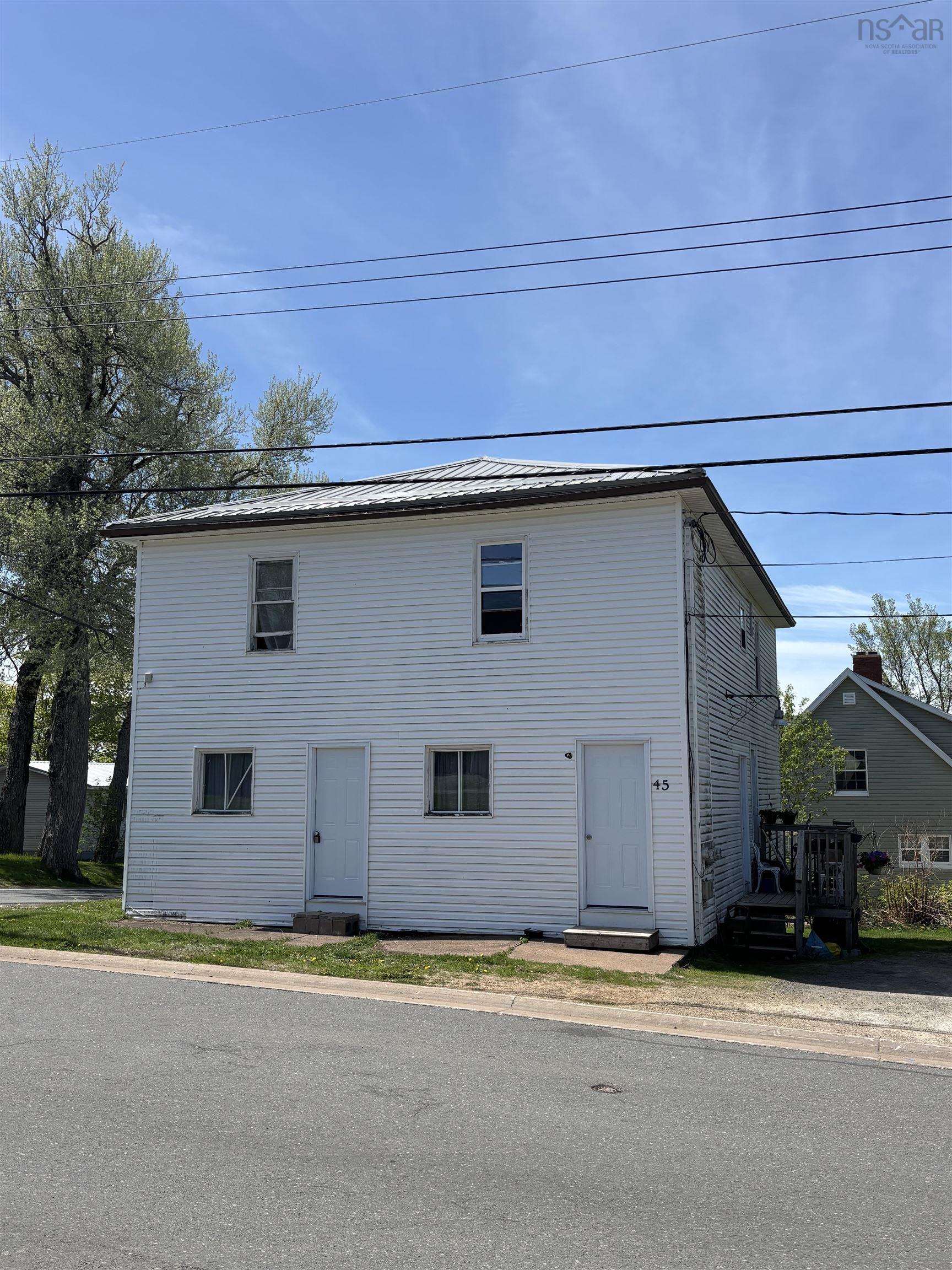 $219,900.00: 45 Mechanic Street, Springhill