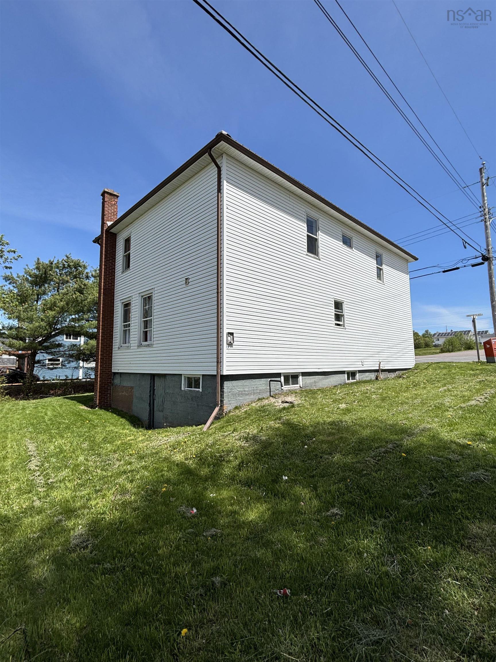 $219,900.00: 45 Mechanic Street, Springhill