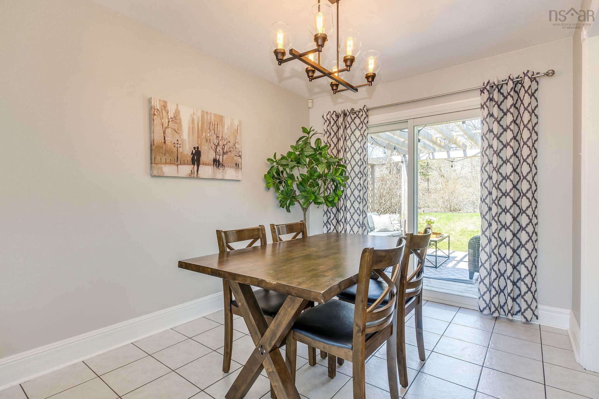 $539,900.00: 41 Dumbarton Avenue, Dartmouth