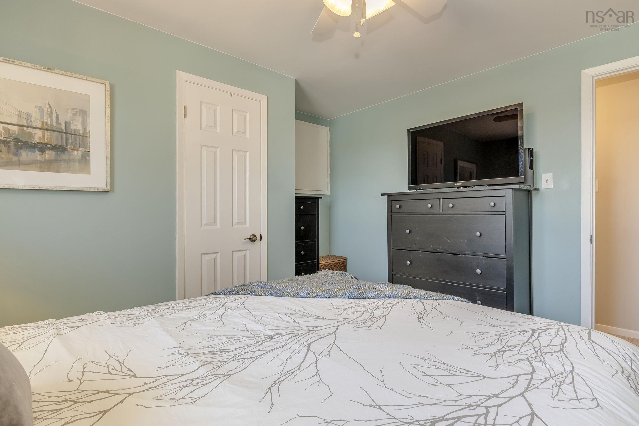 $539,900.00: 41 Dumbarton Avenue, Dartmouth