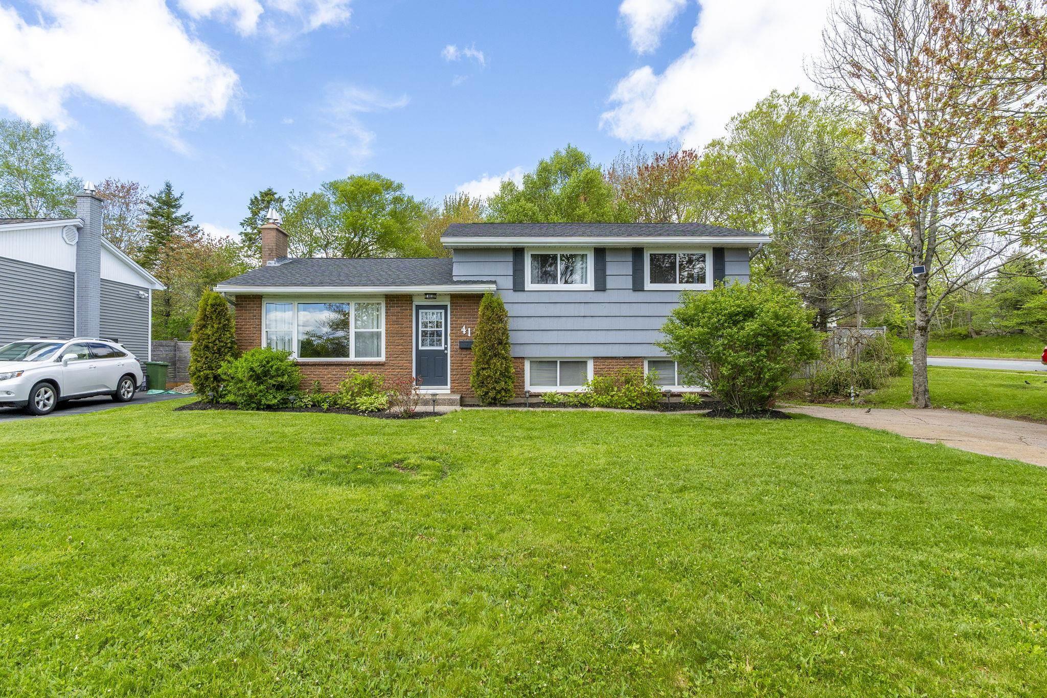 $539,900.00: 41 Dumbarton Avenue, Dartmouth