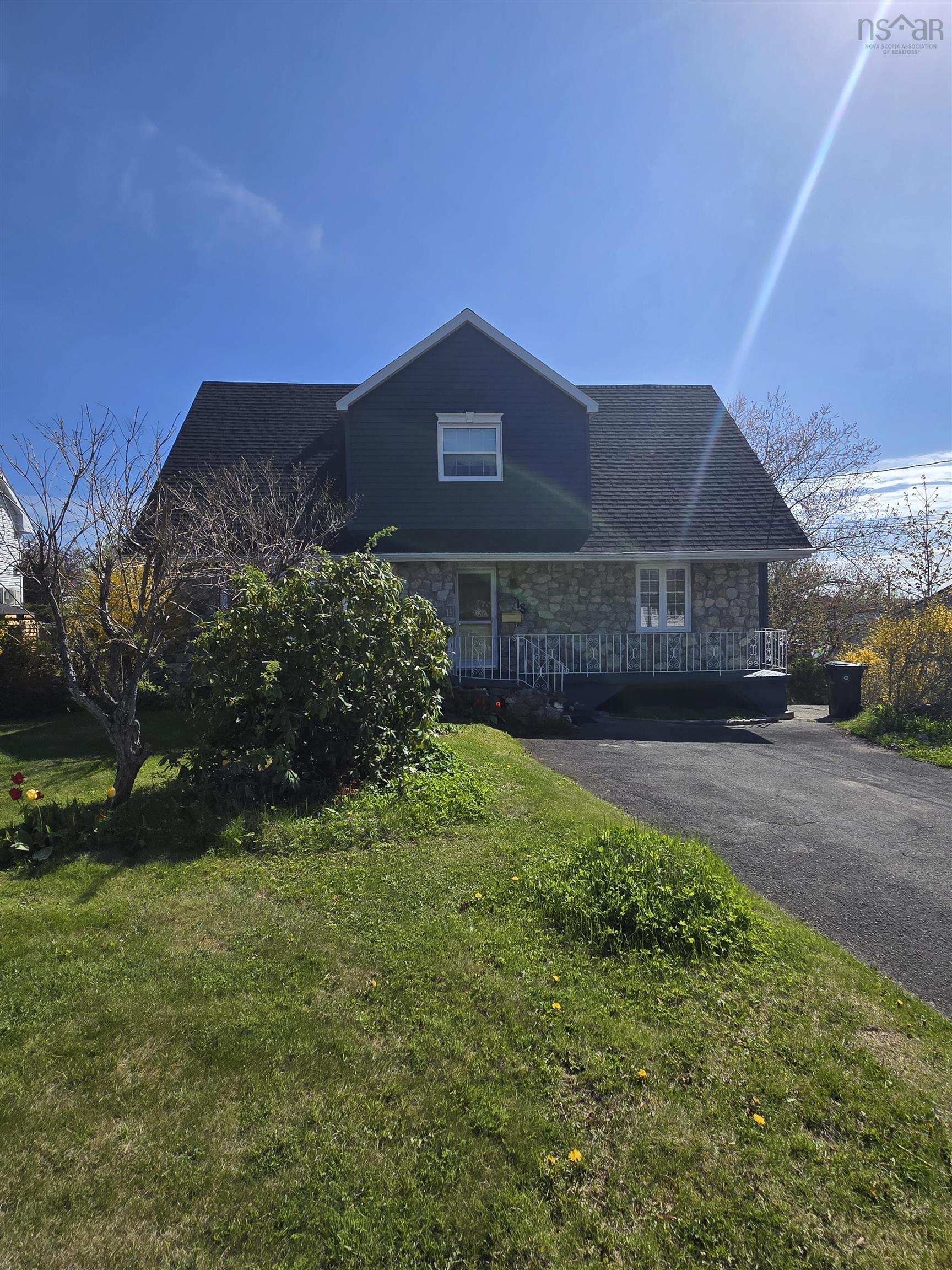 $359,900.00: 18 Dalhousie Drive, Sydney