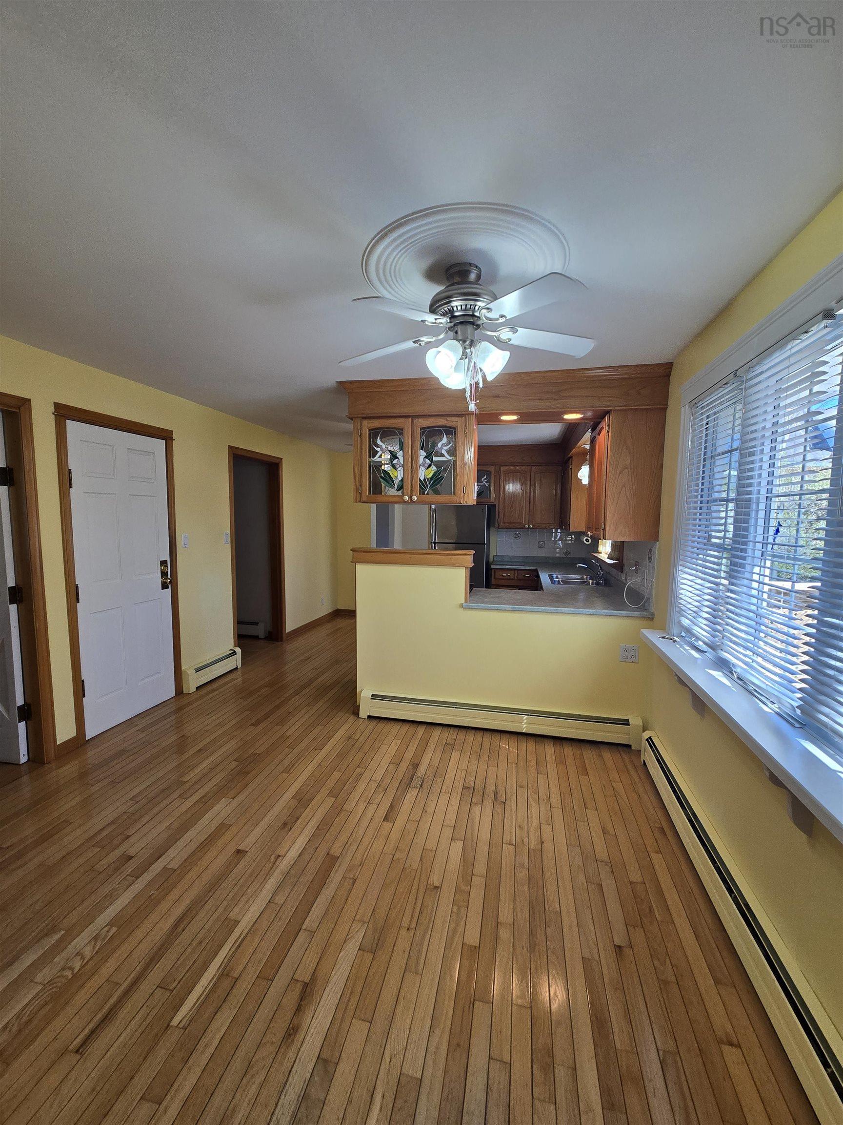 $359,900.00: 18 Dalhousie Drive, Sydney