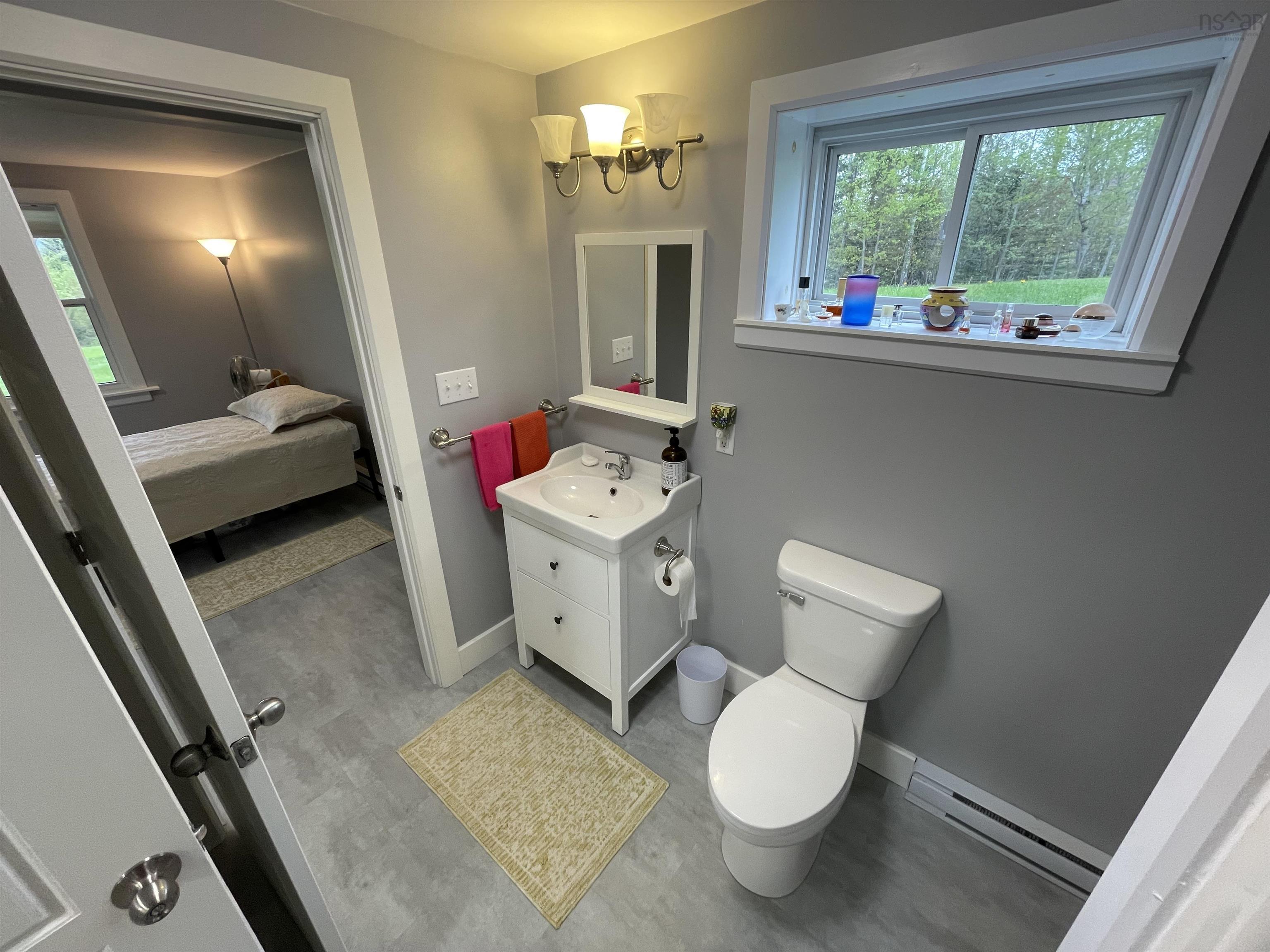 $379,000.00: 11599 Kempt Head Road, Boularderie Centre