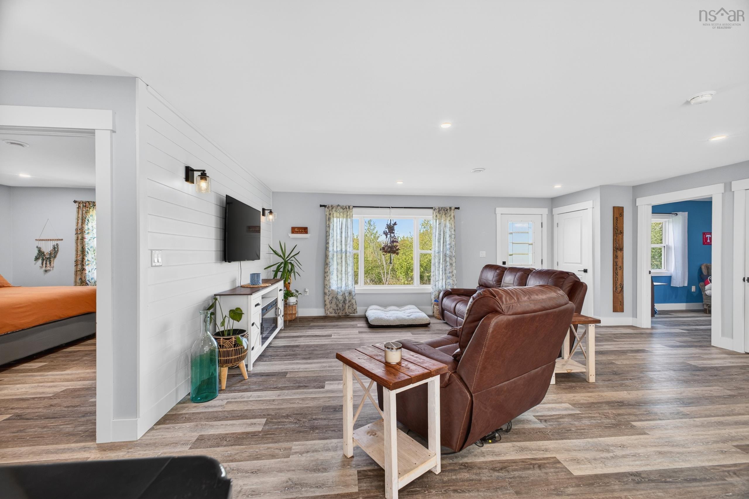 $425,000.00: 15 Coppergate Drive, Greenfield