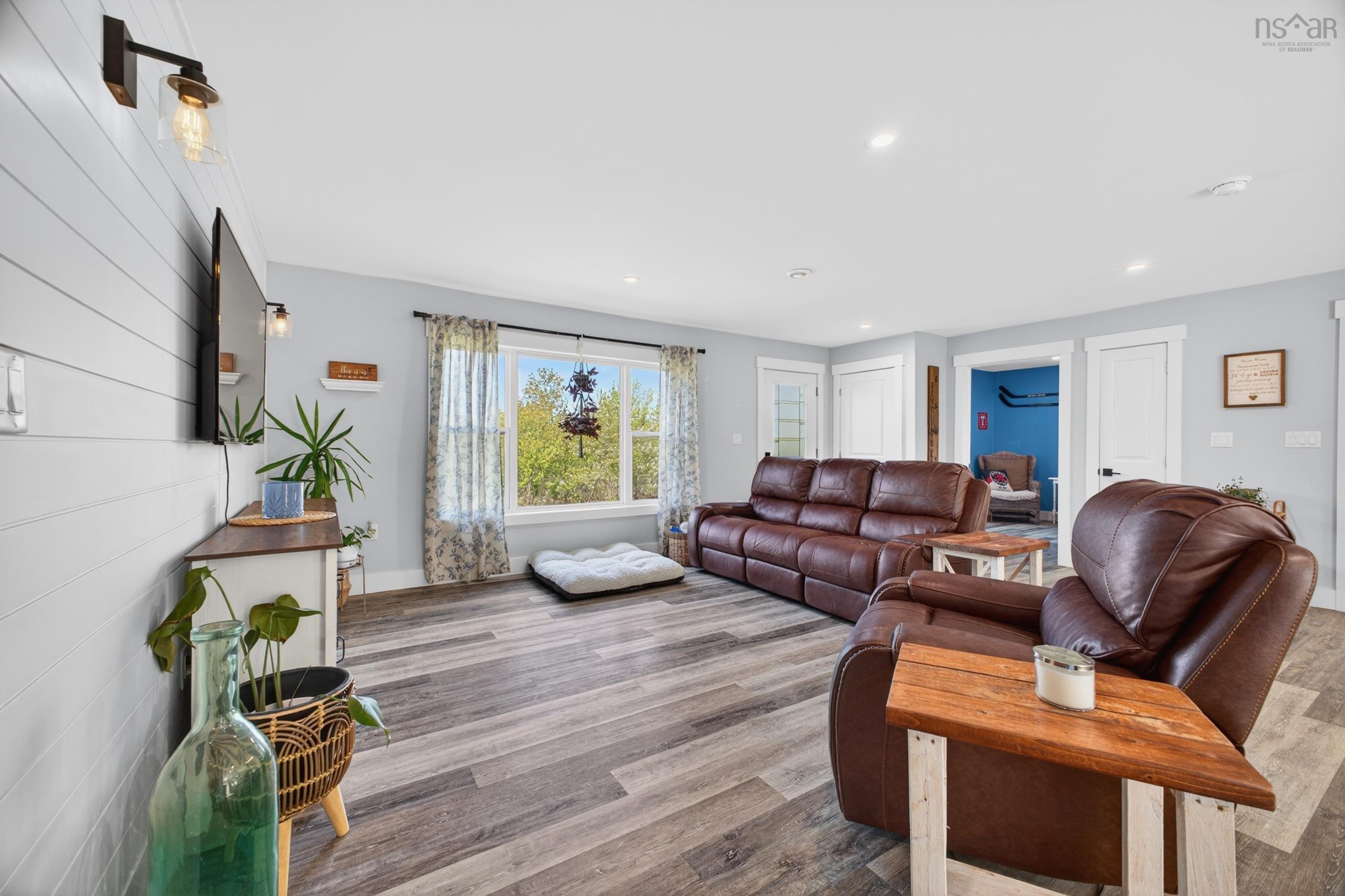 $425,000.00: 15 Coppergate Drive, Greenfield