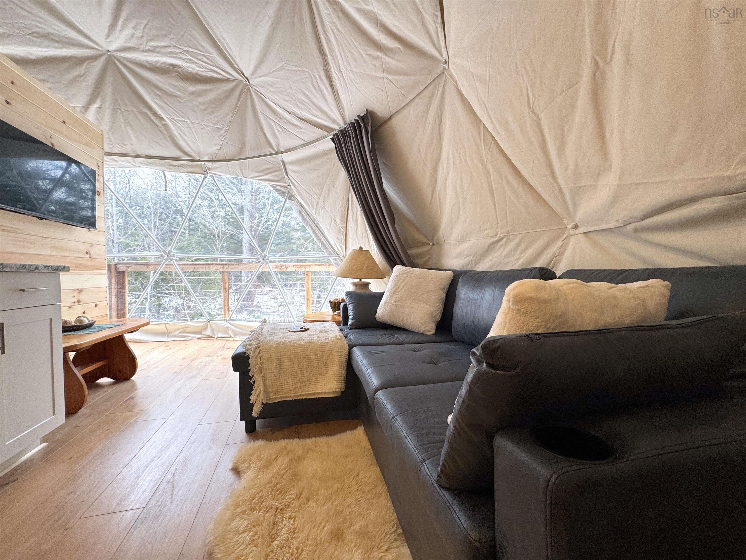 $690,000.00: 36188 Cabot Trail, Ingonish