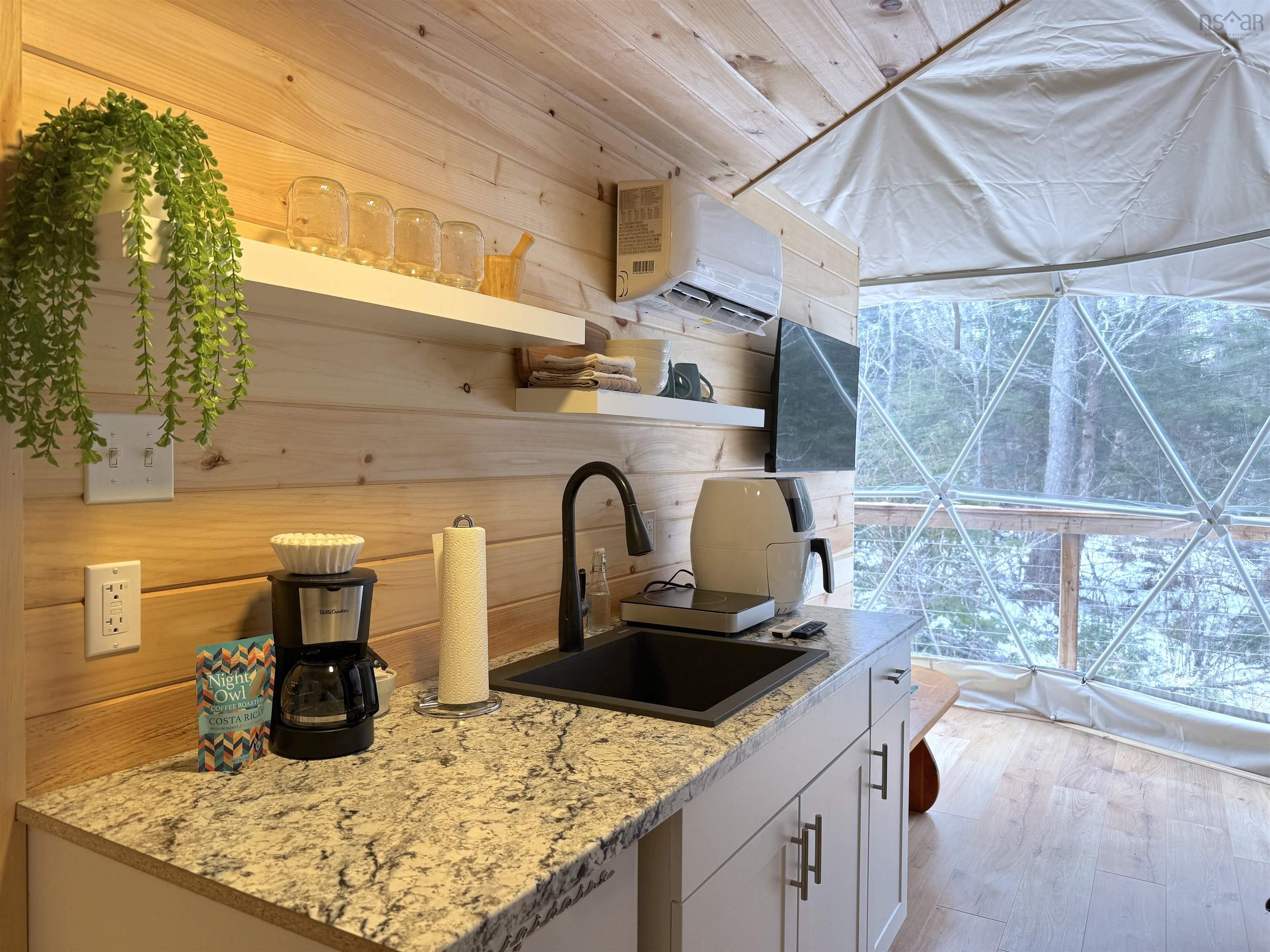 $690,000.00: 36188 Cabot Trail, Ingonish
