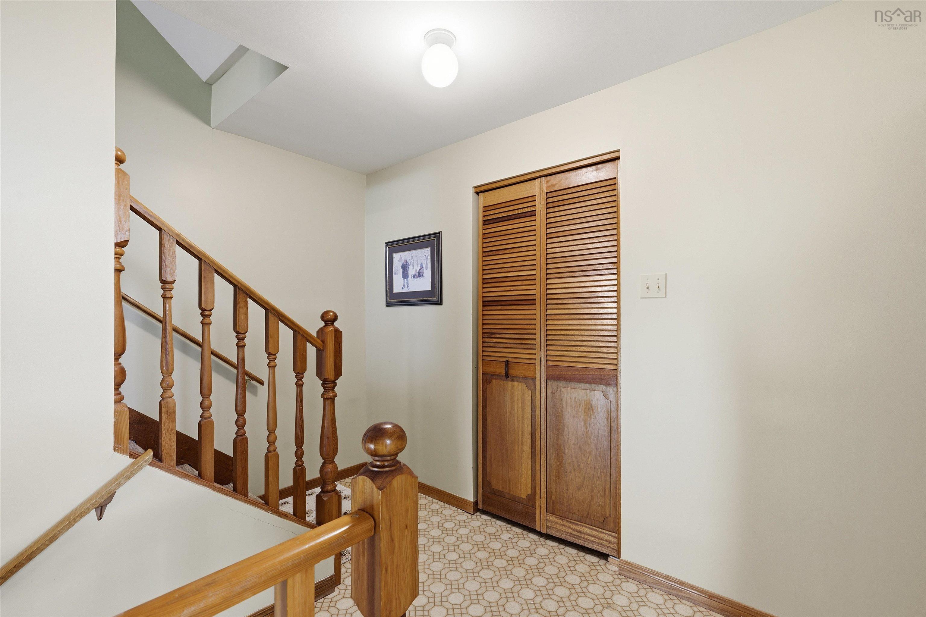 $399,900.00: 438 Auburn Drive, Cole Harbour