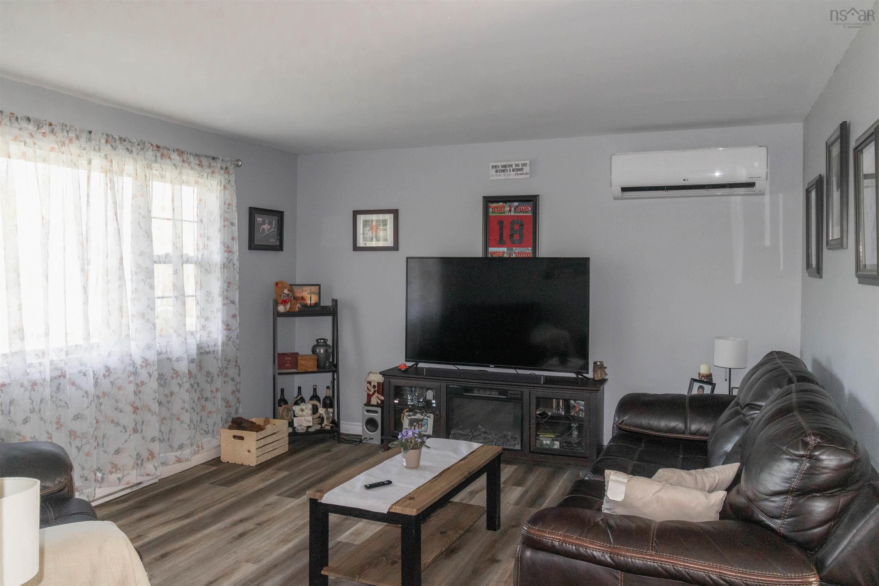 $549,900.00: 217 Lakecrest Drive, Mount Uniacke