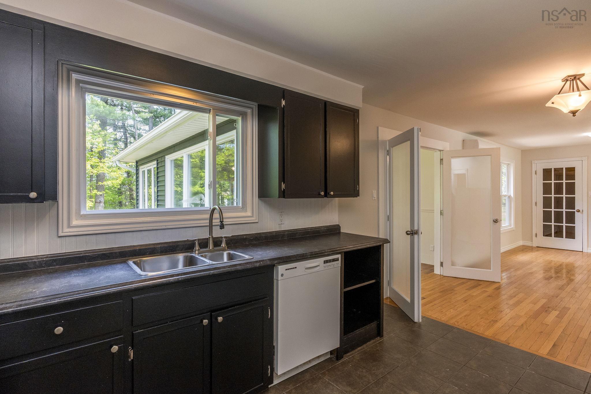 $449,900.00: 1432 George Street E, Coldbrook