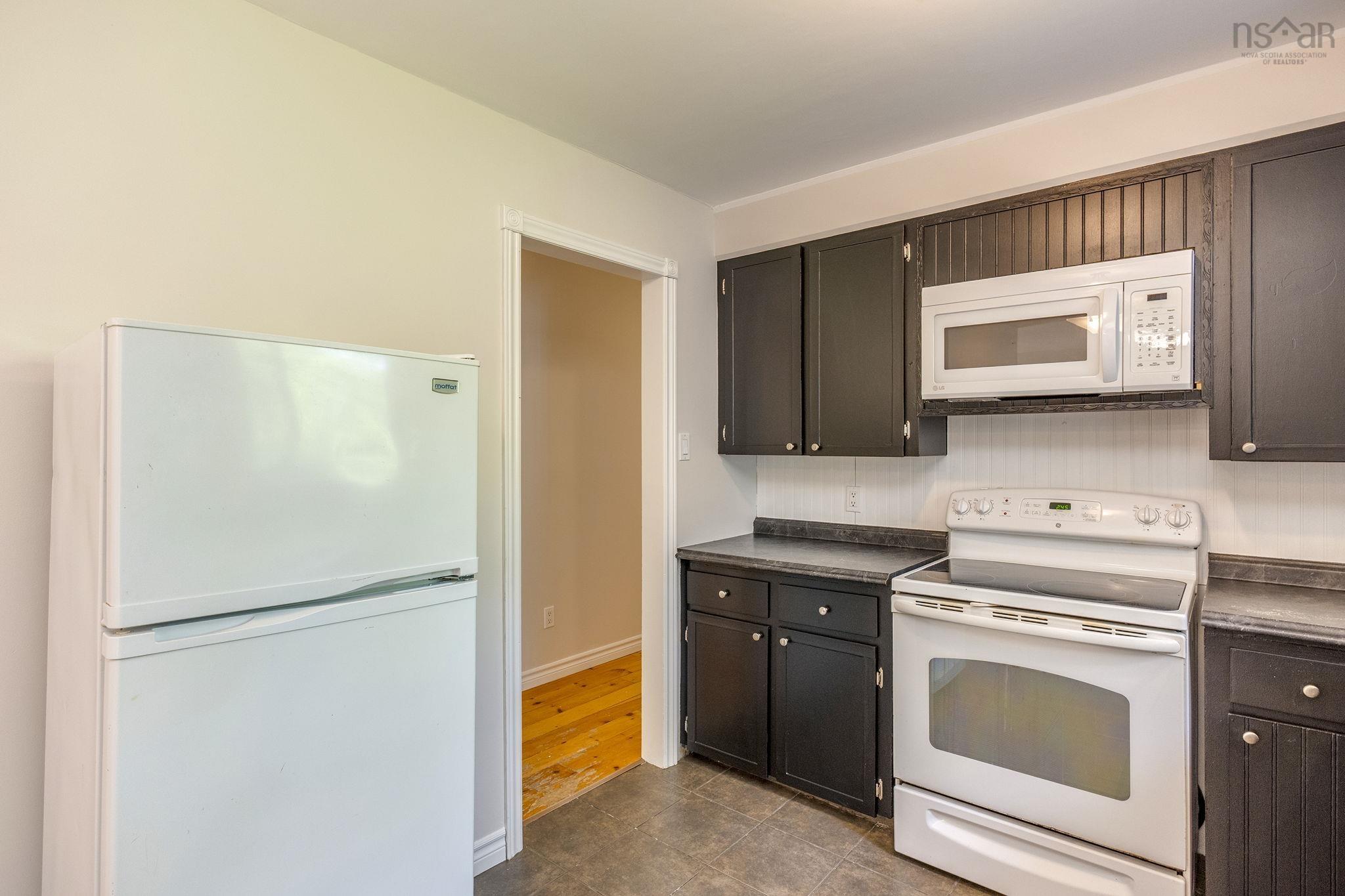 $449,900.00: 1432 George Street E, Coldbrook
