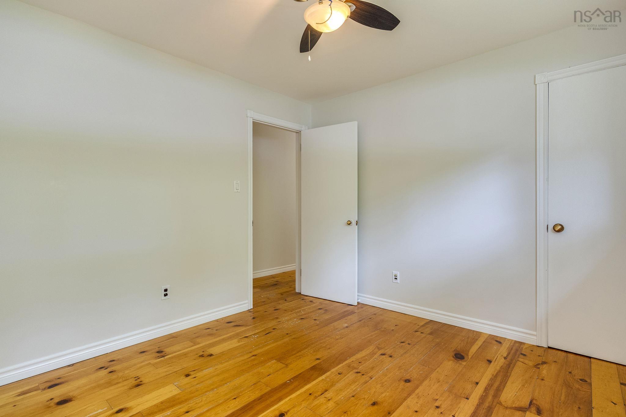$449,900.00: 1432 George Street E, Coldbrook