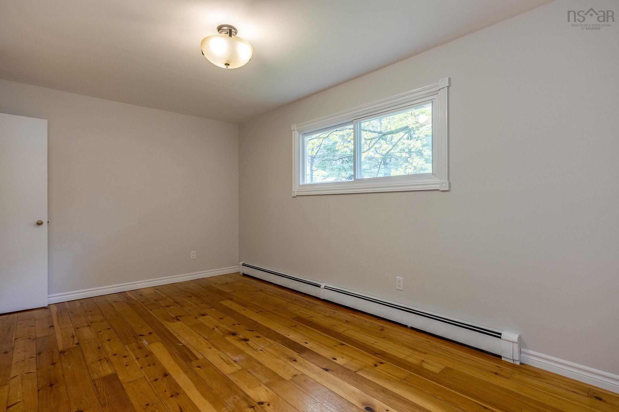 $449,900.00: 1432 George Street E, Coldbrook