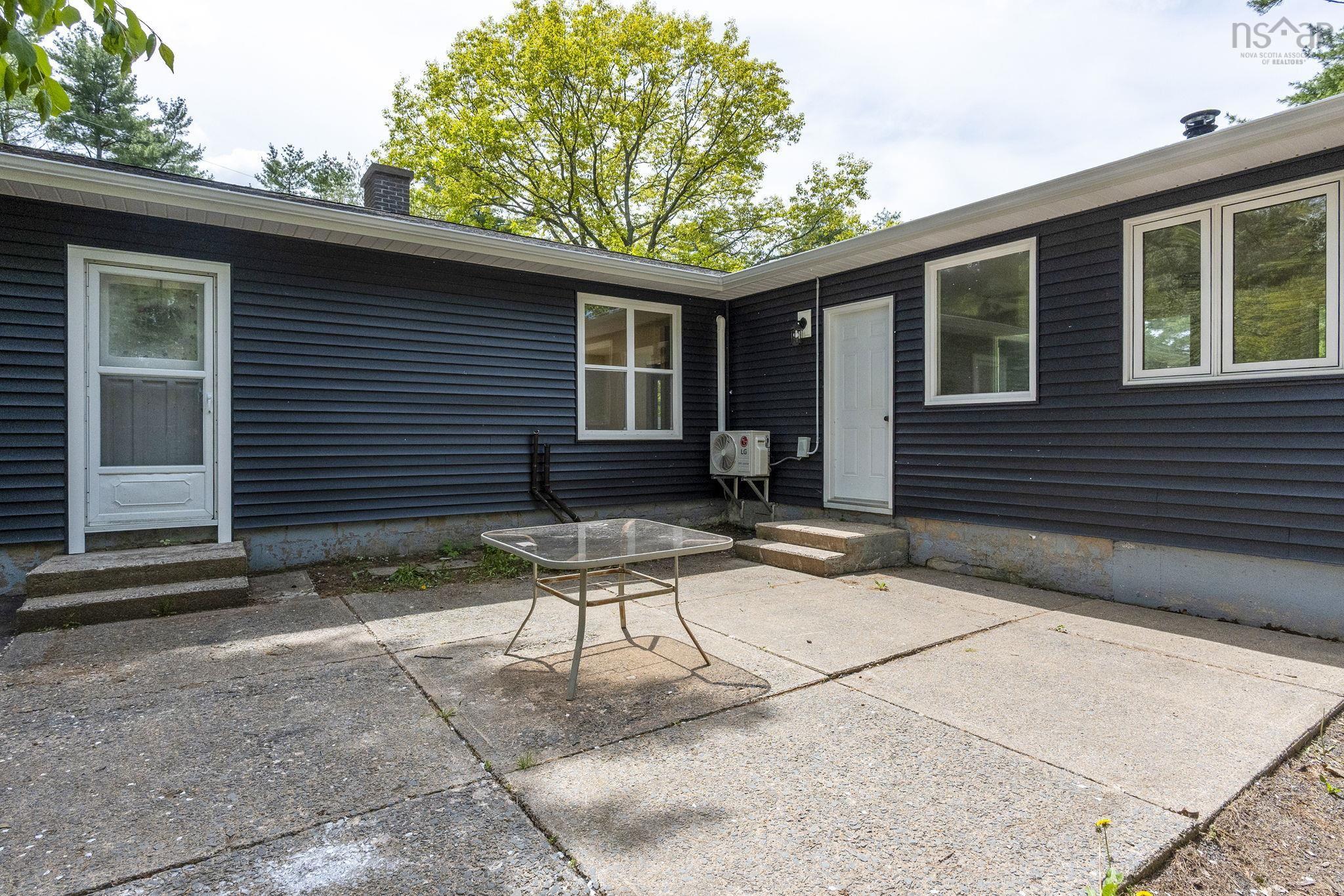 $449,900.00: 1432 George Street E, Coldbrook