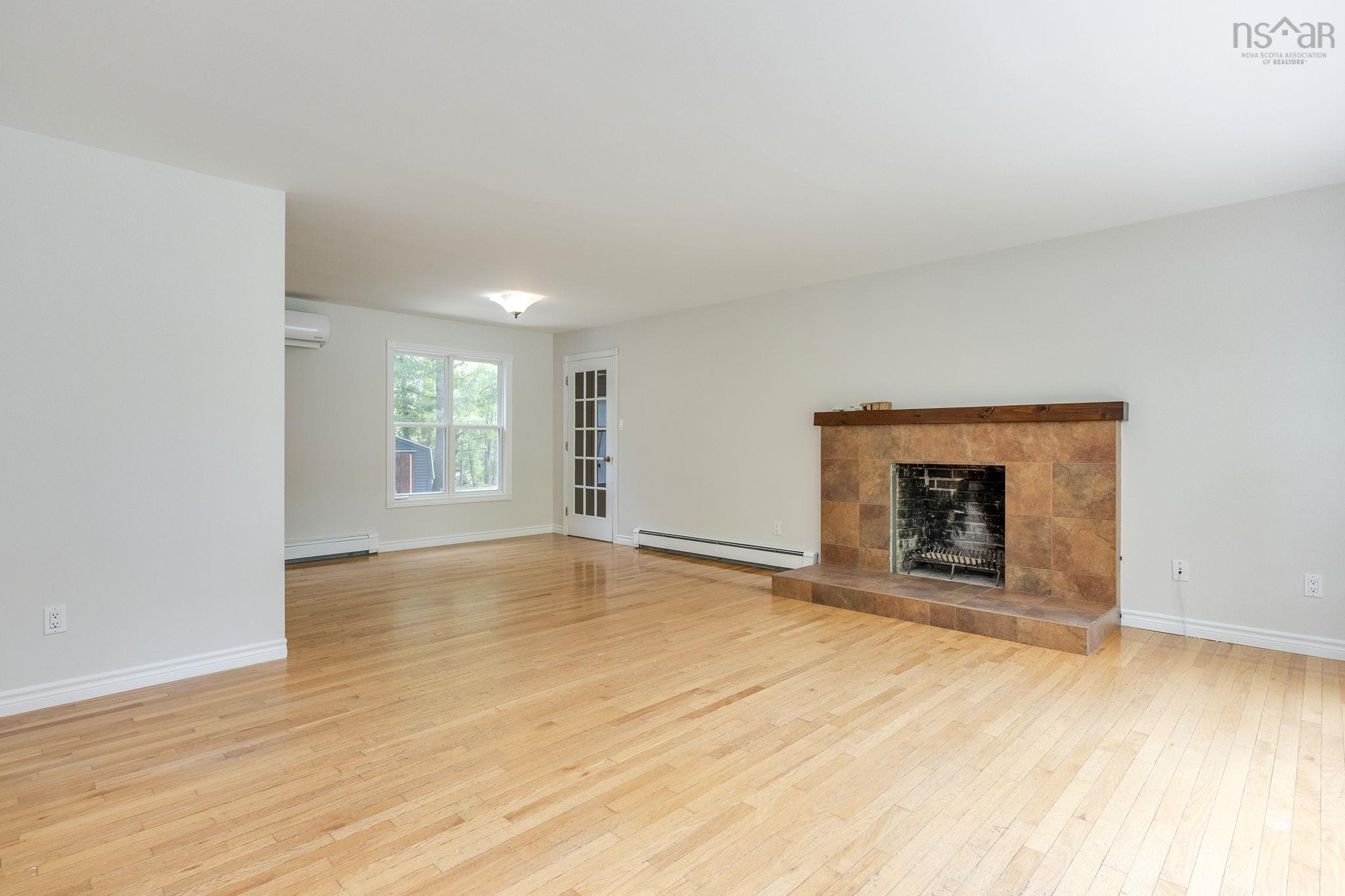 $449,900.00: 1432 George Street E, Coldbrook