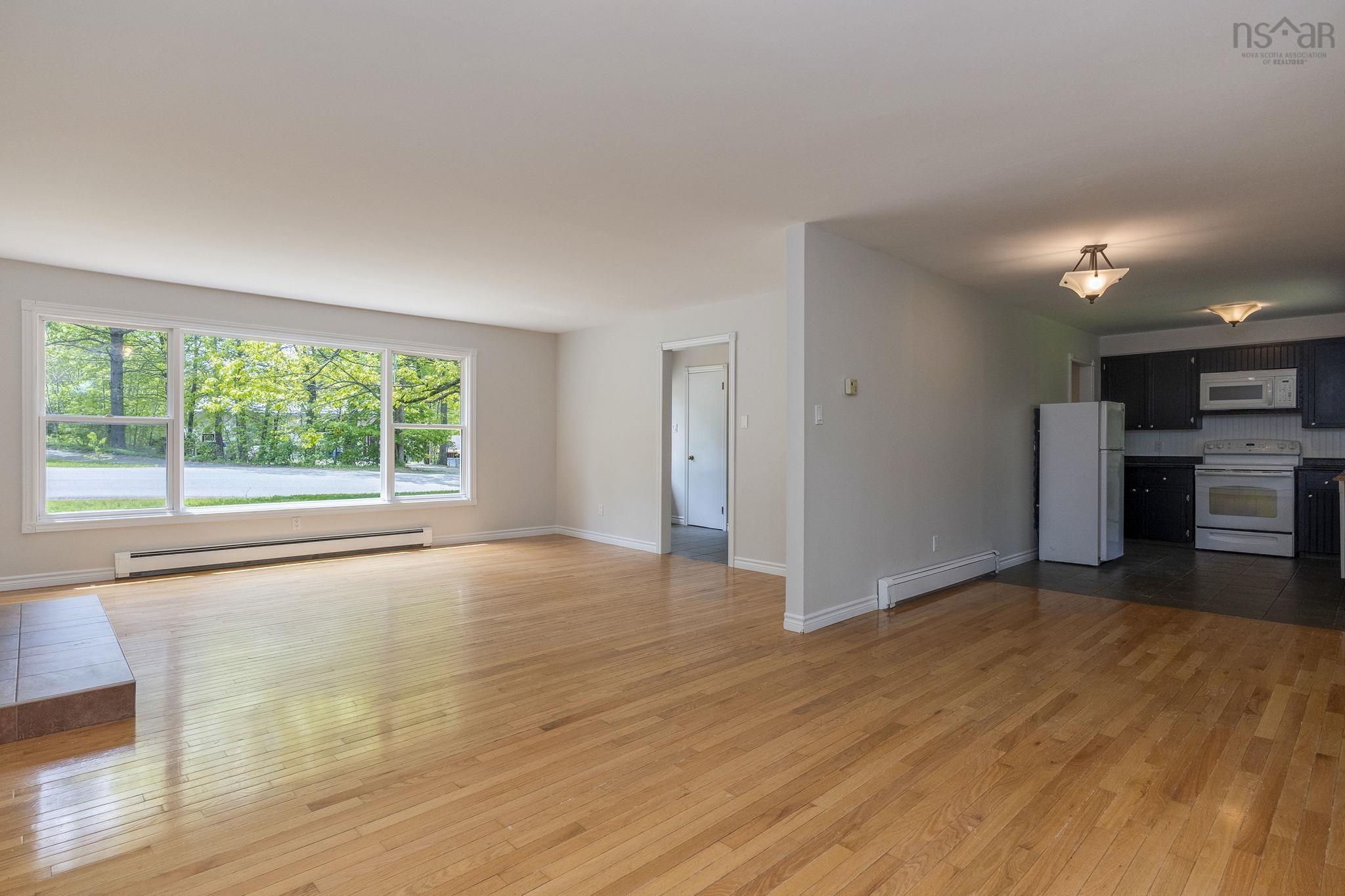 $449,900.00: 1432 George Street E, Coldbrook