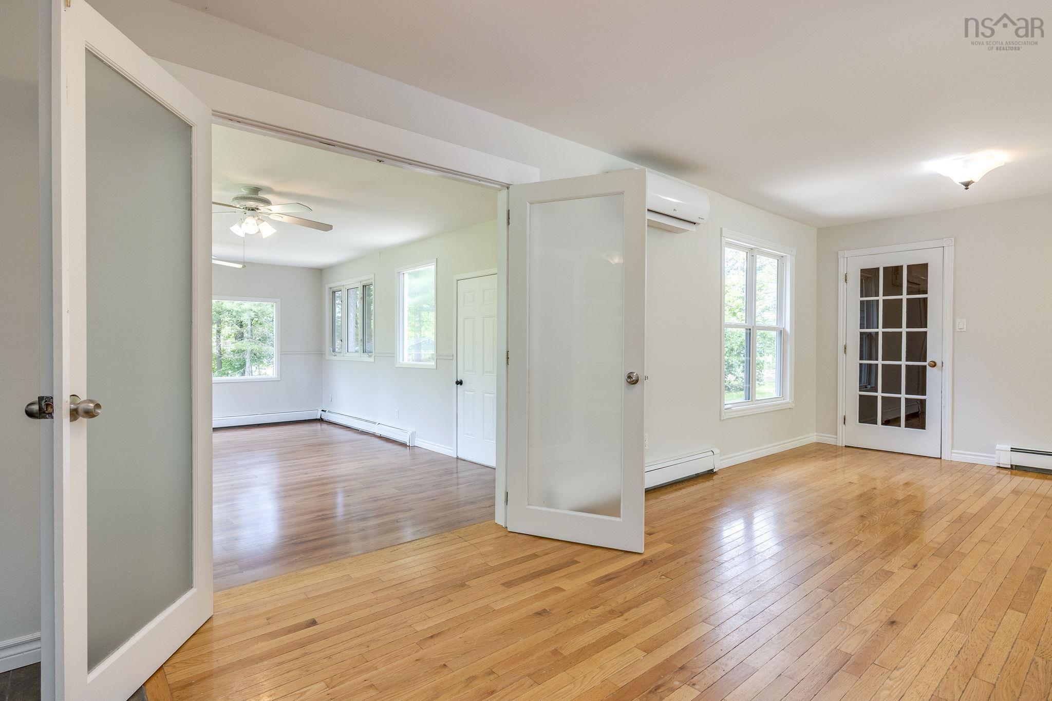 $449,900.00: 1432 George Street E, Coldbrook