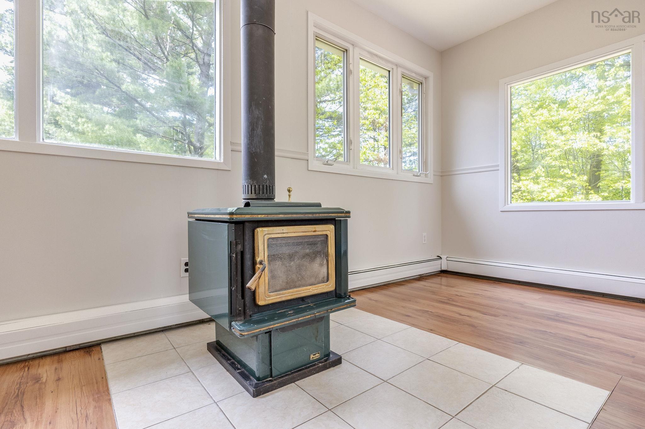 $449,900.00: 1432 George Street E, Coldbrook