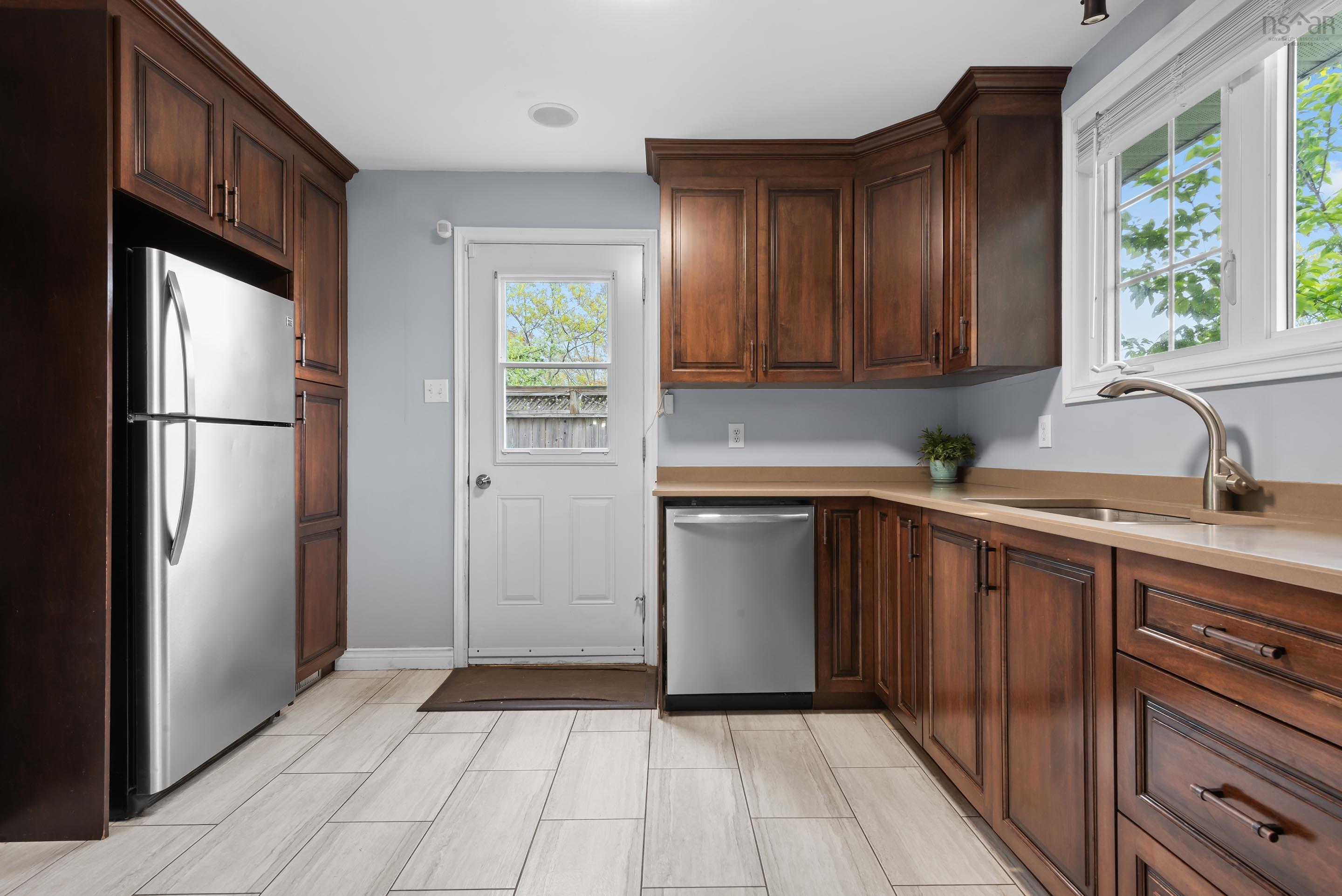 $599,900.00: 7 Karen Court, Dartmouth